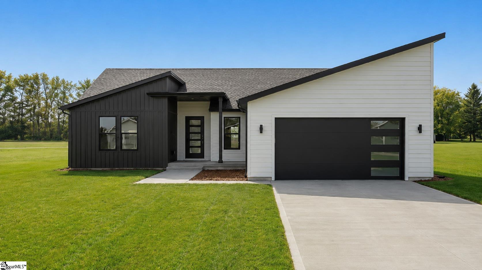 2016 Blessed Drive Property Photo 1