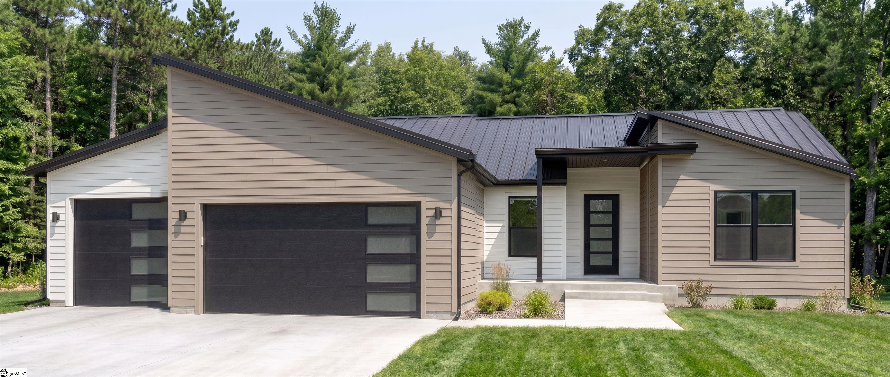 2016 Blessed Drive Property Photo 4