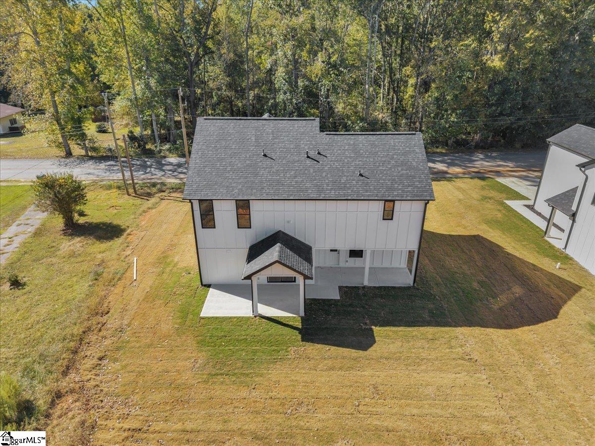 197 Eastbrook Drive Property Photo 2