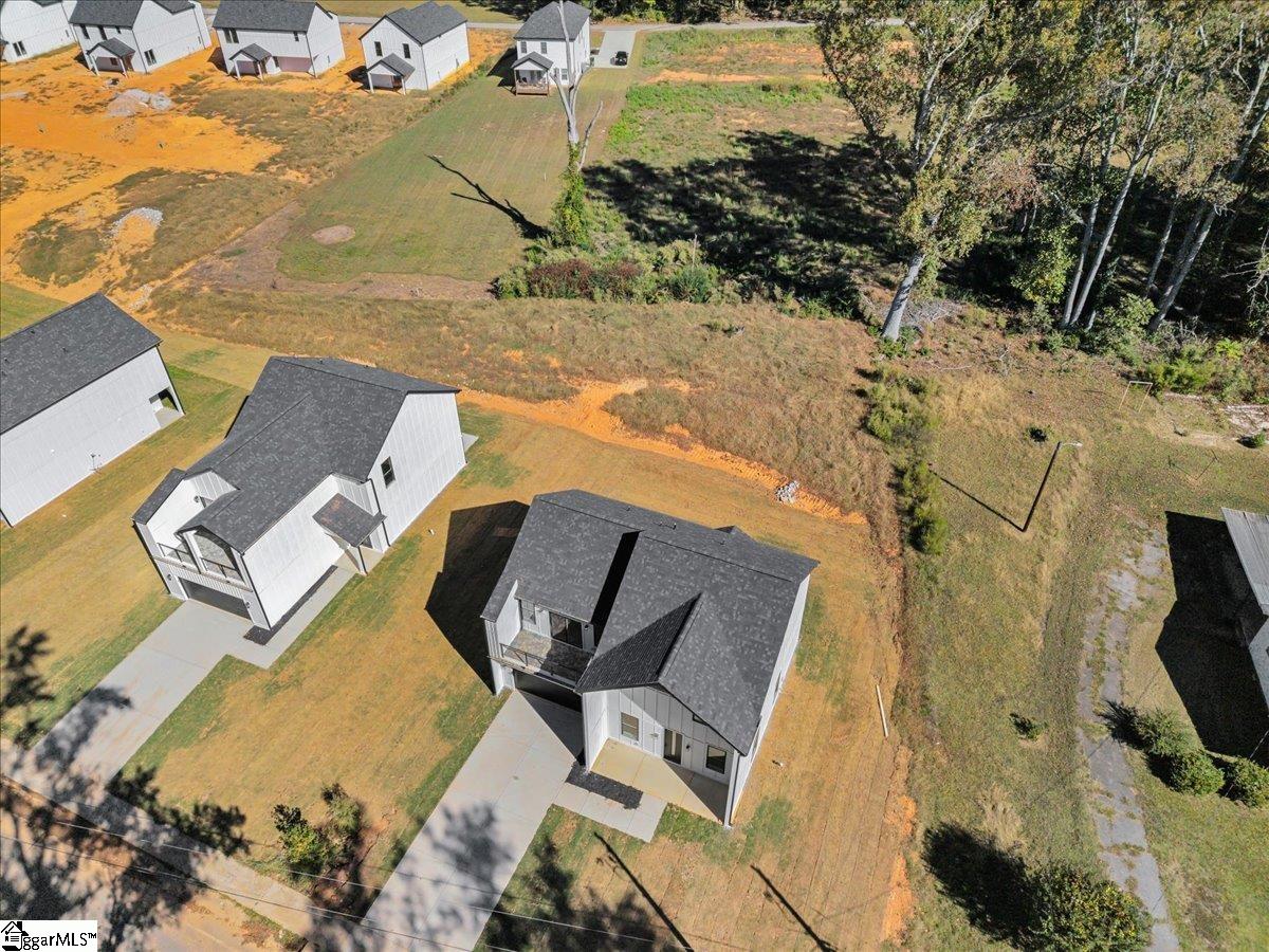 197 Eastbrook Drive Property Photo 3