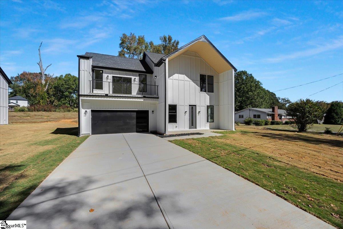 197 Eastbrook Drive Property Photo 11