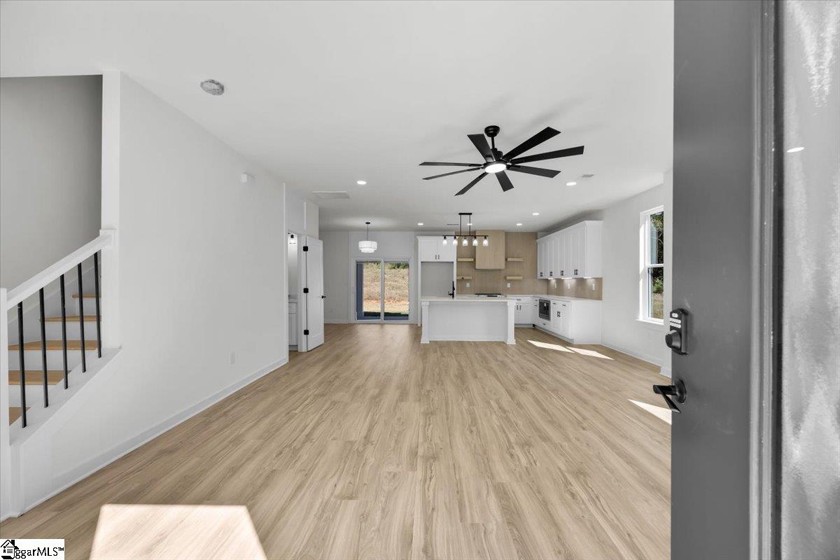 197 Eastbrook Drive Property Photo 14