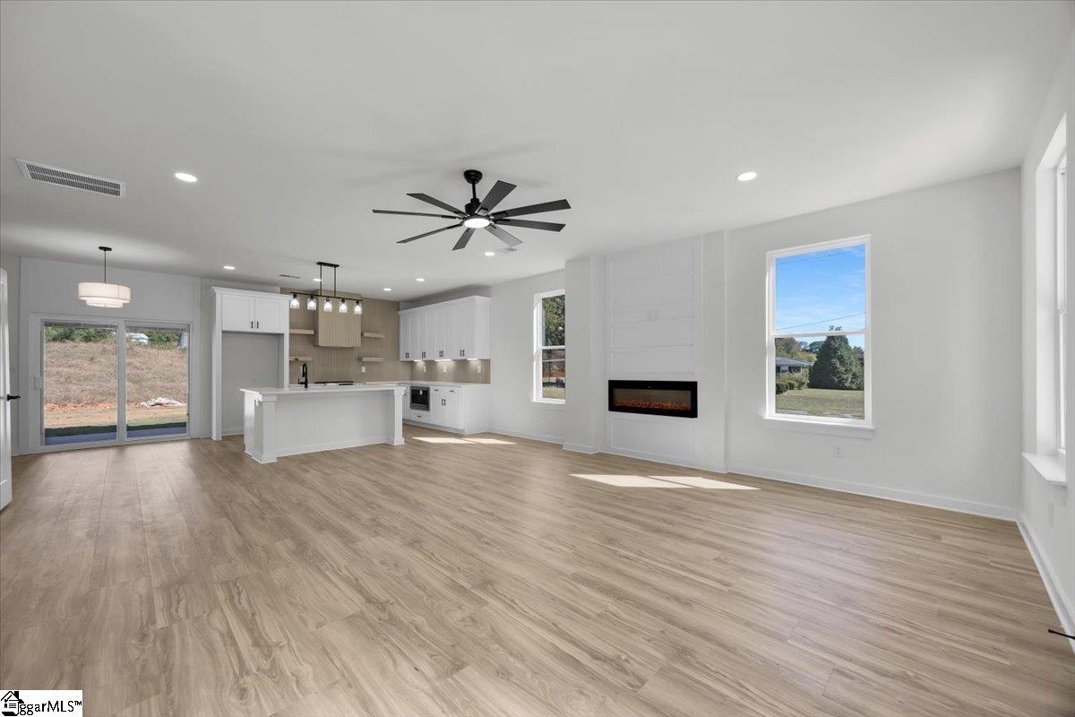 197 Eastbrook Drive Property Photo 17