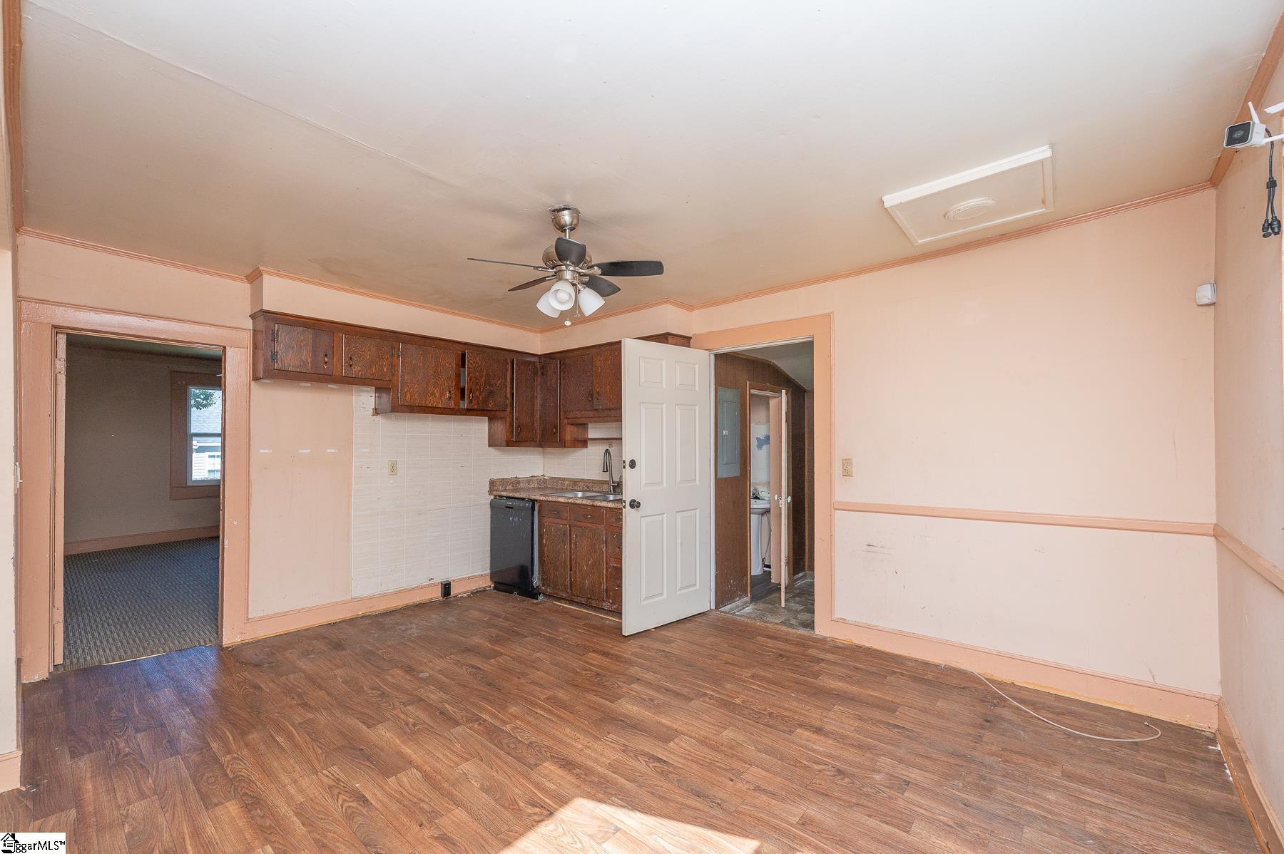 61 Orr Street Property Photo 11