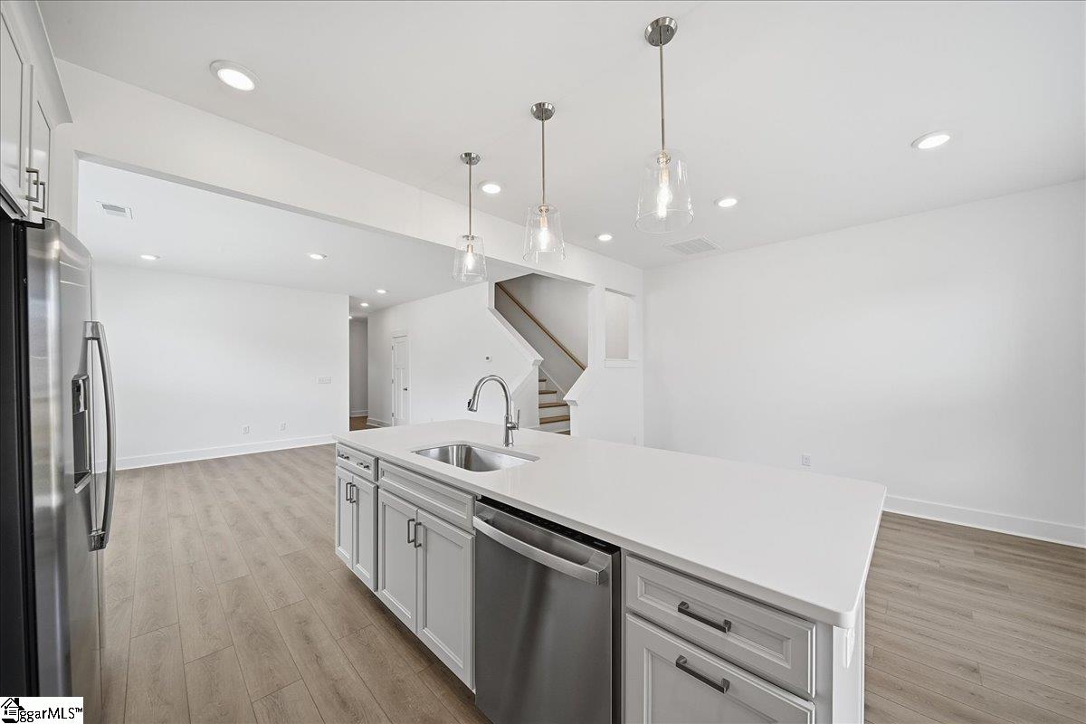 500 Round Rock Way Property Photo 7