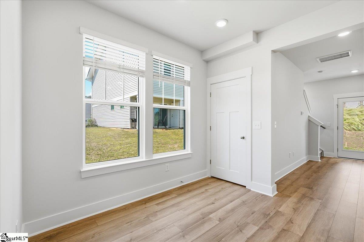 239 Islay Way Property Photo 8