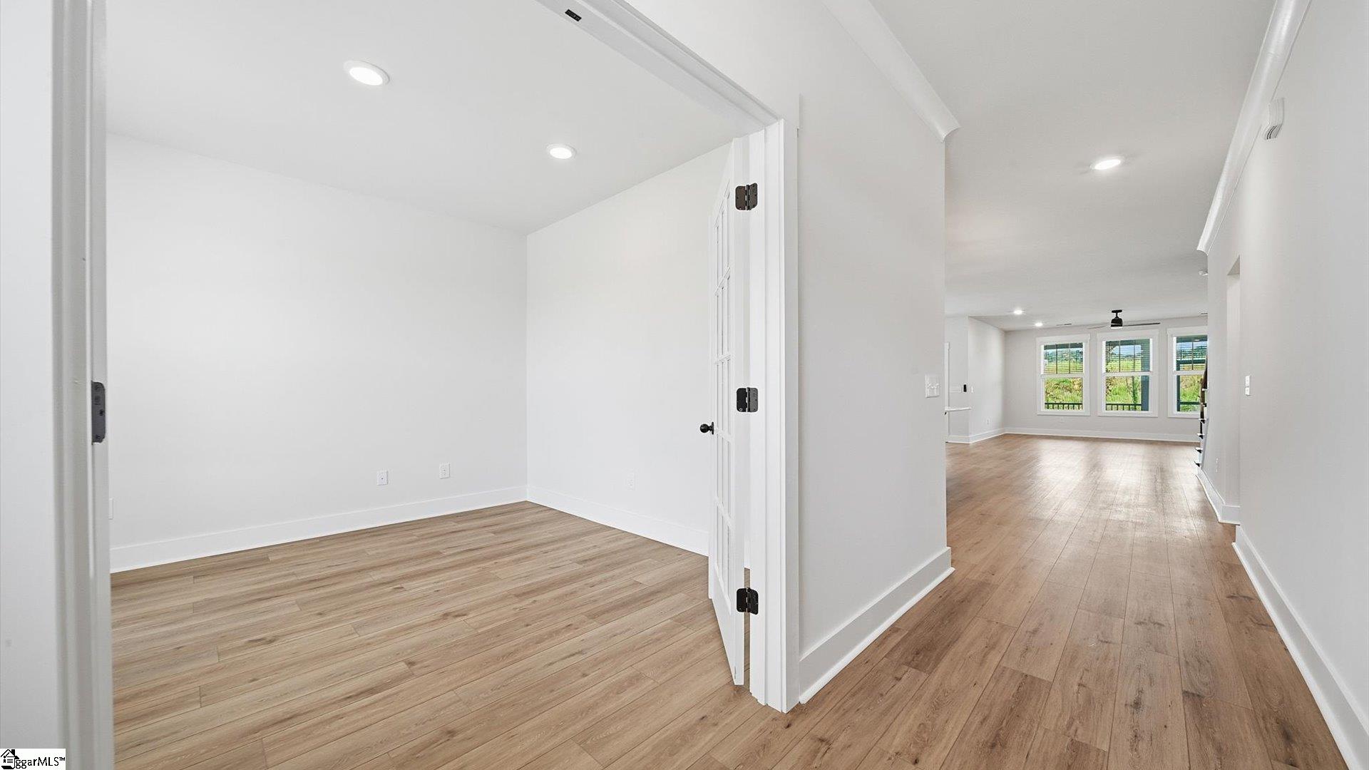 916 Hancy Court Property Photo 3