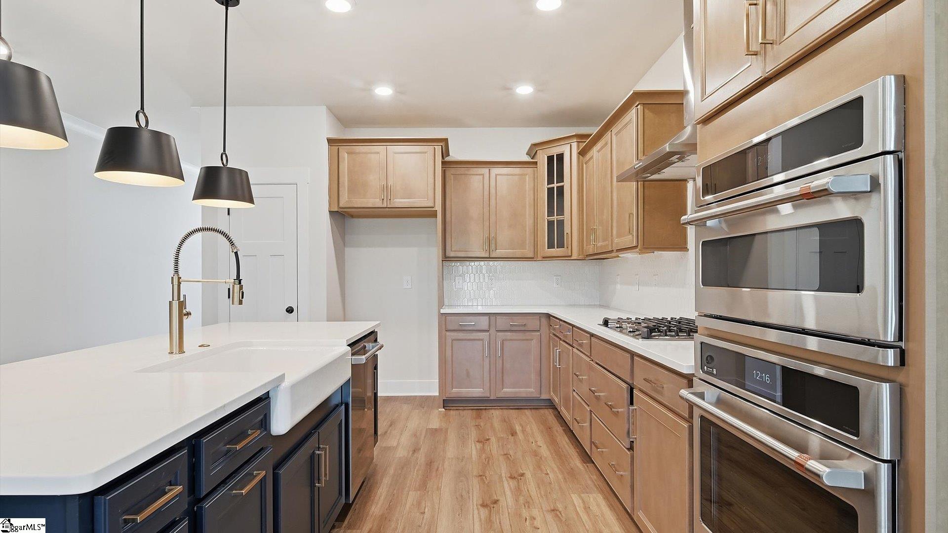 916 Hancy Court Property Photo 8
