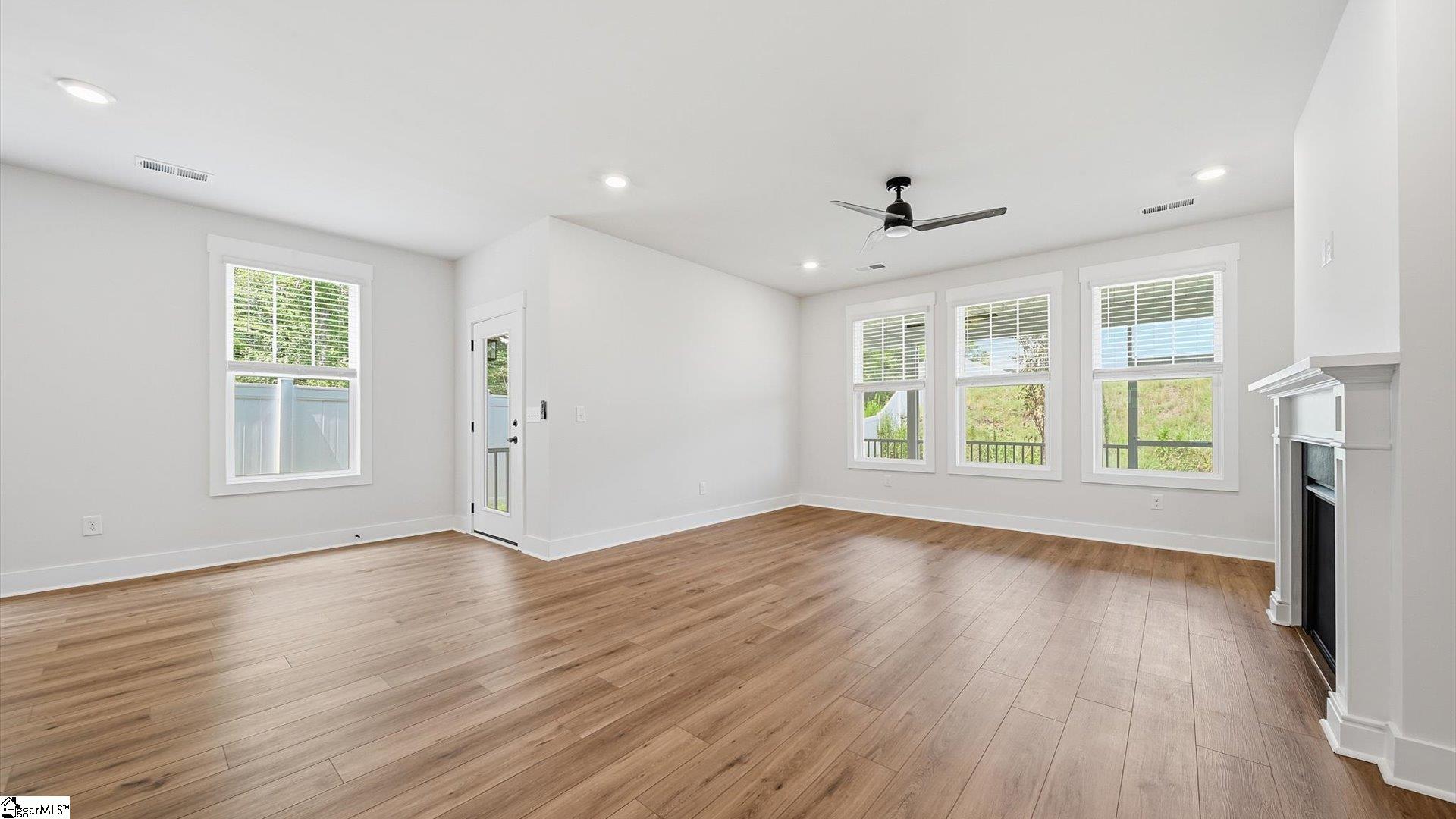 916 Hancy Court Property Photo 12