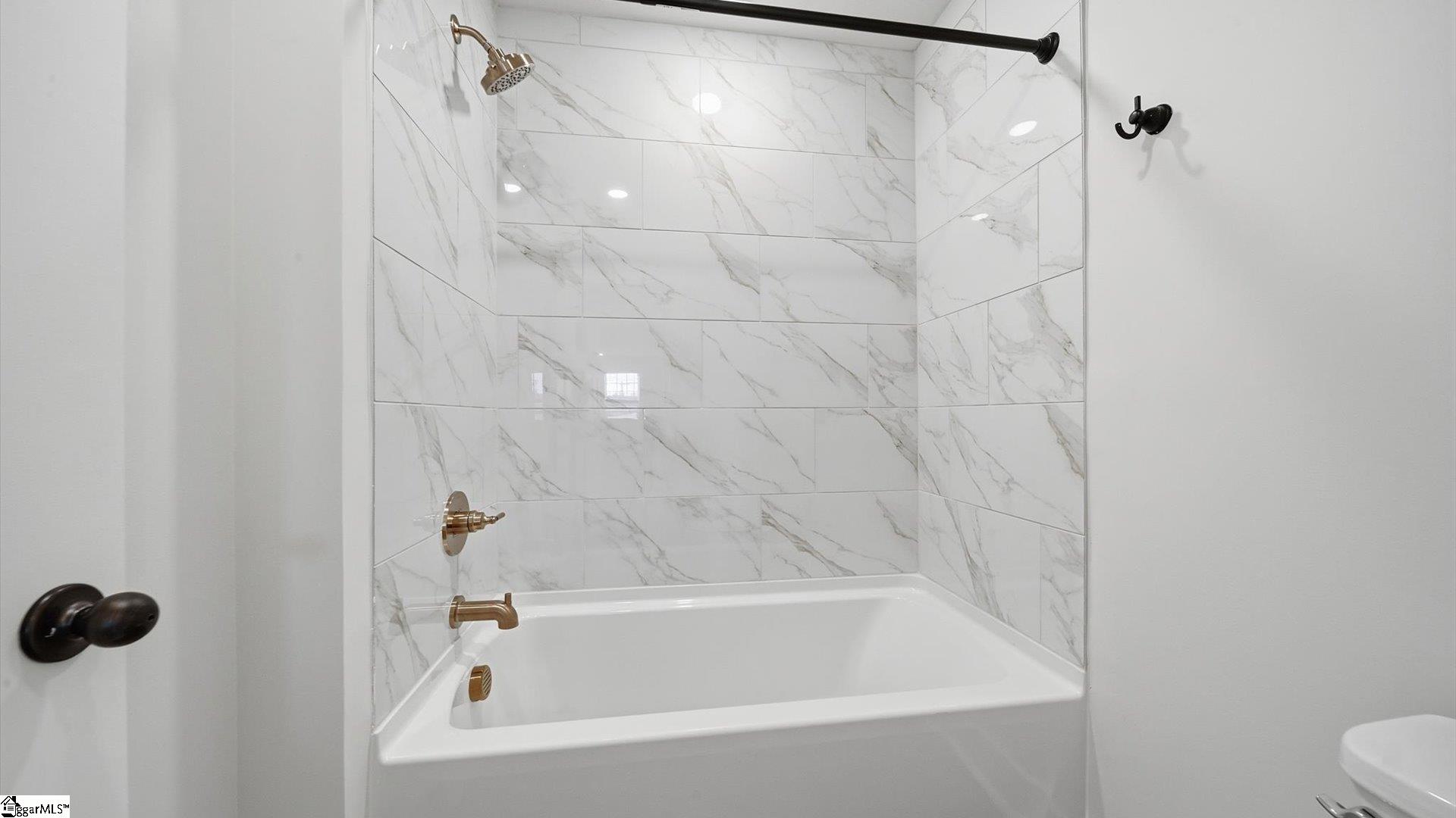 916 Hancy Court Property Photo 34
