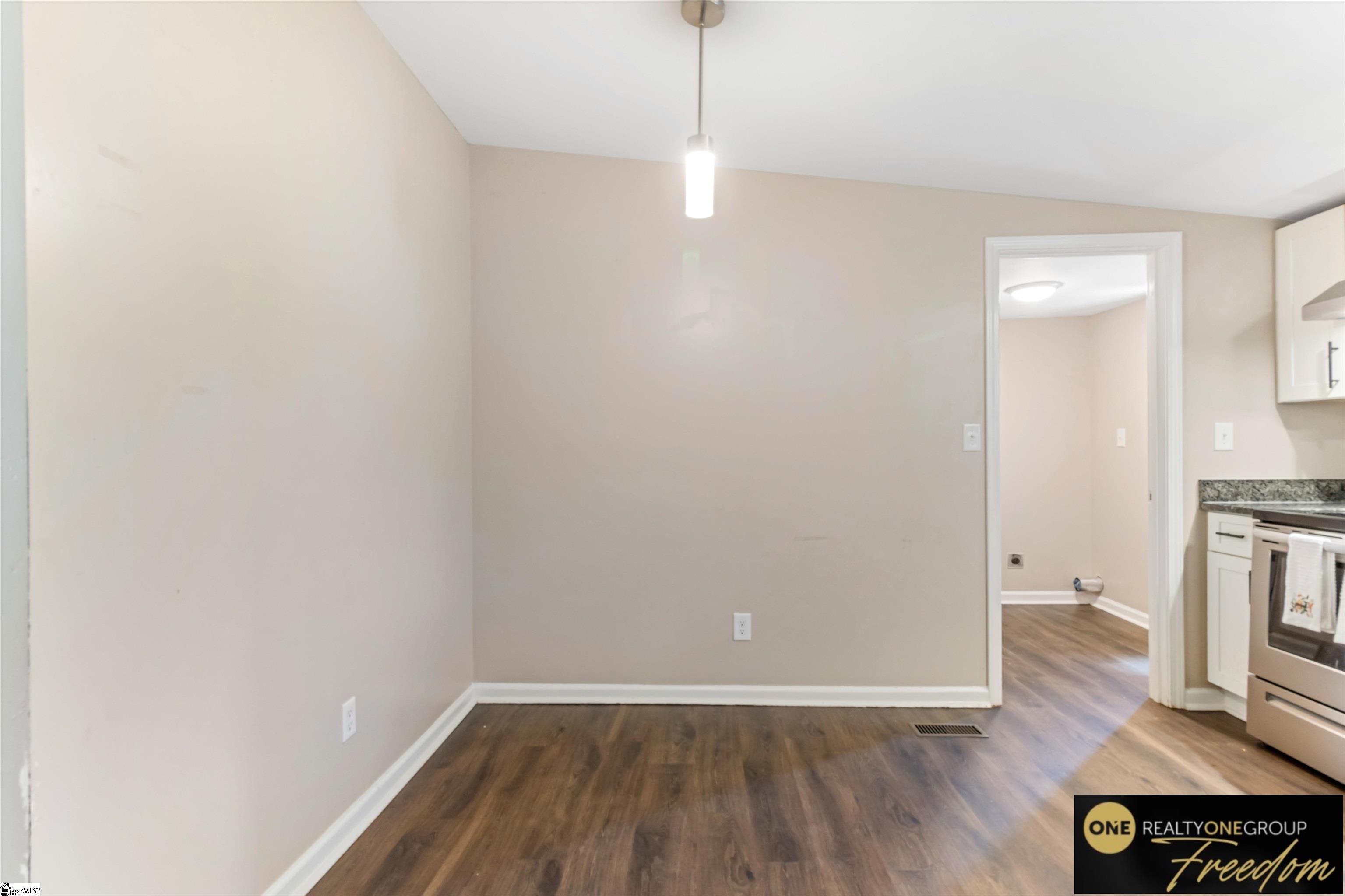 102 Chad Drive Property Photo 11