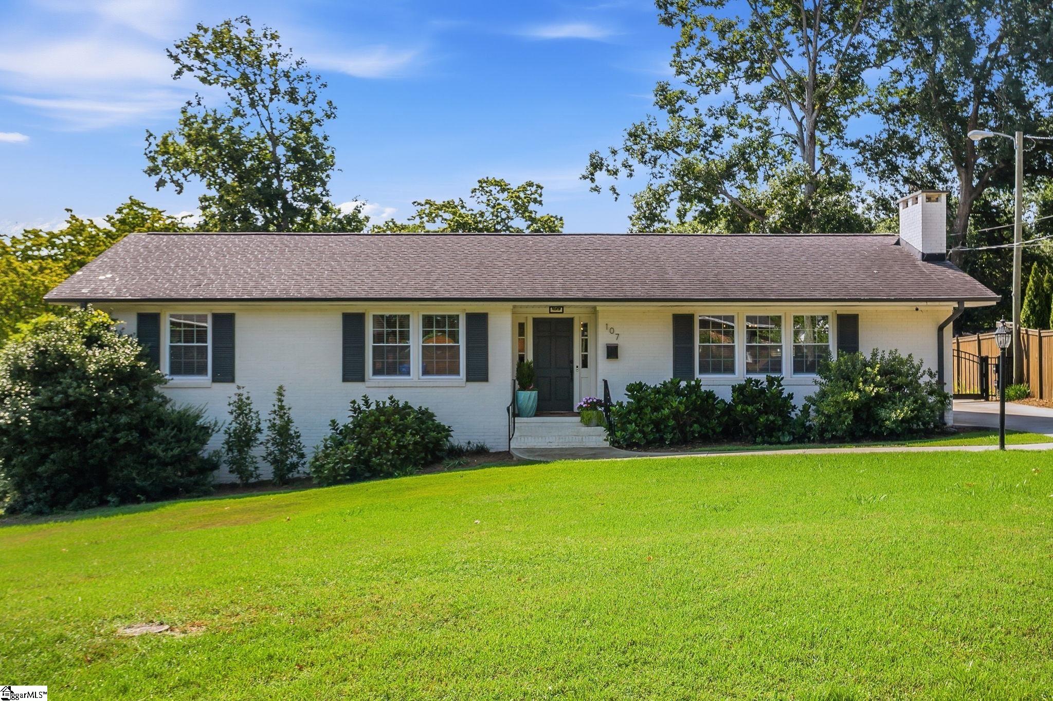 107 Birchwood Drive Property Photo 3