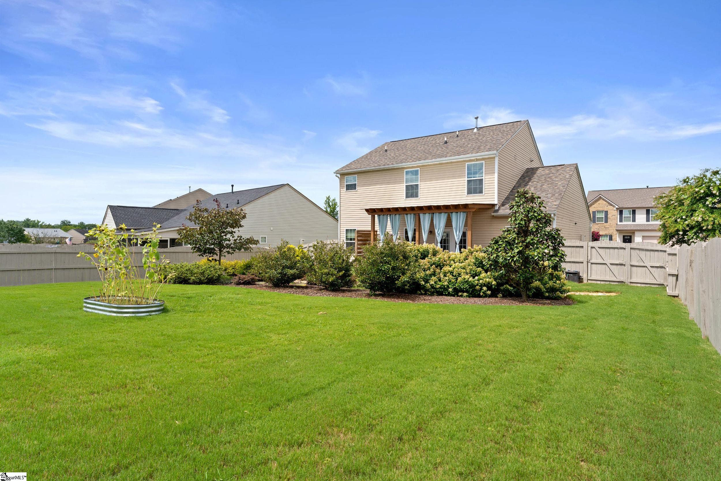 67 Young Harris Drive Property Photo 3