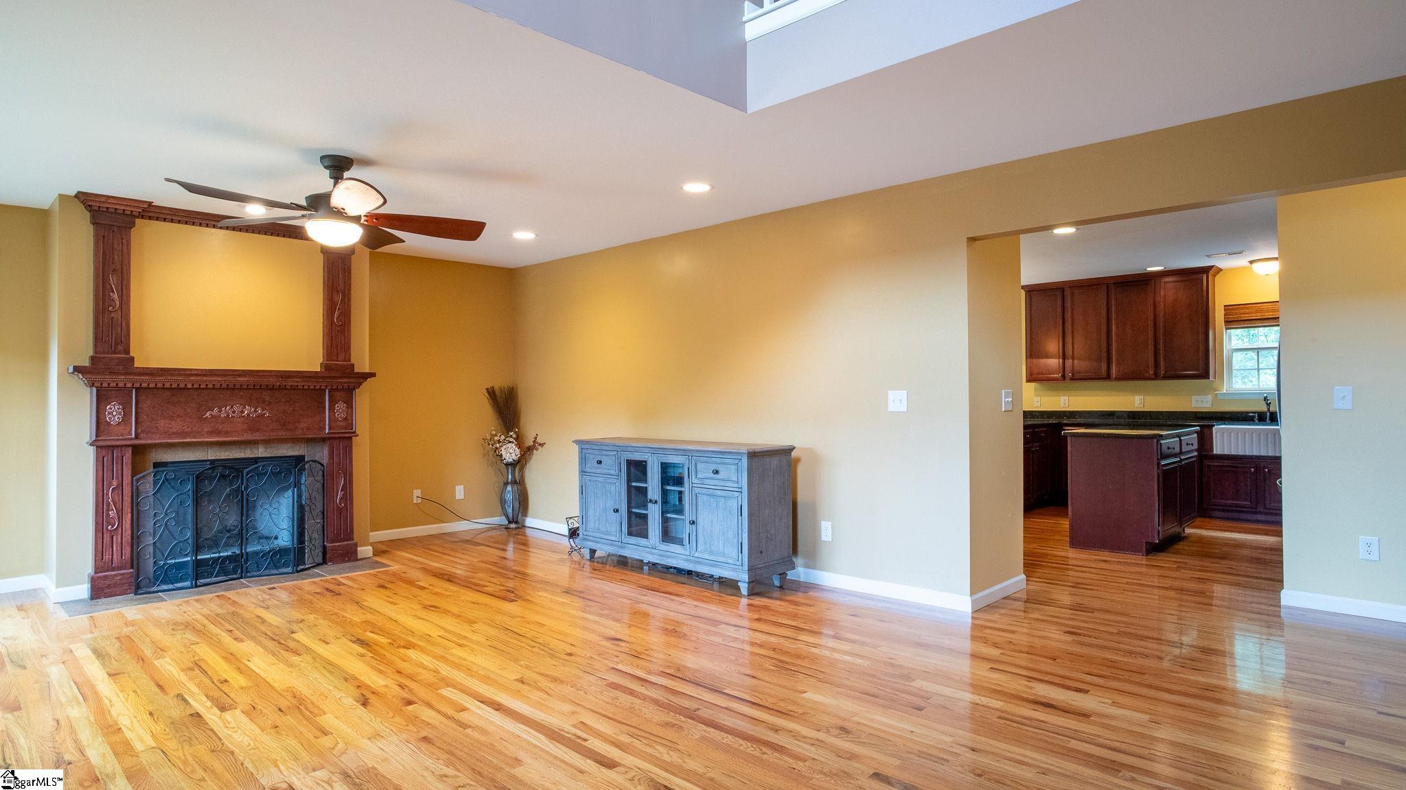 520 Abberly Lane Property Photo 7
