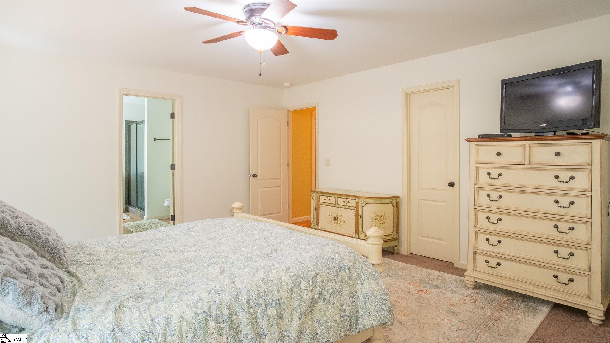 520 Abberly Lane Property Photo 10