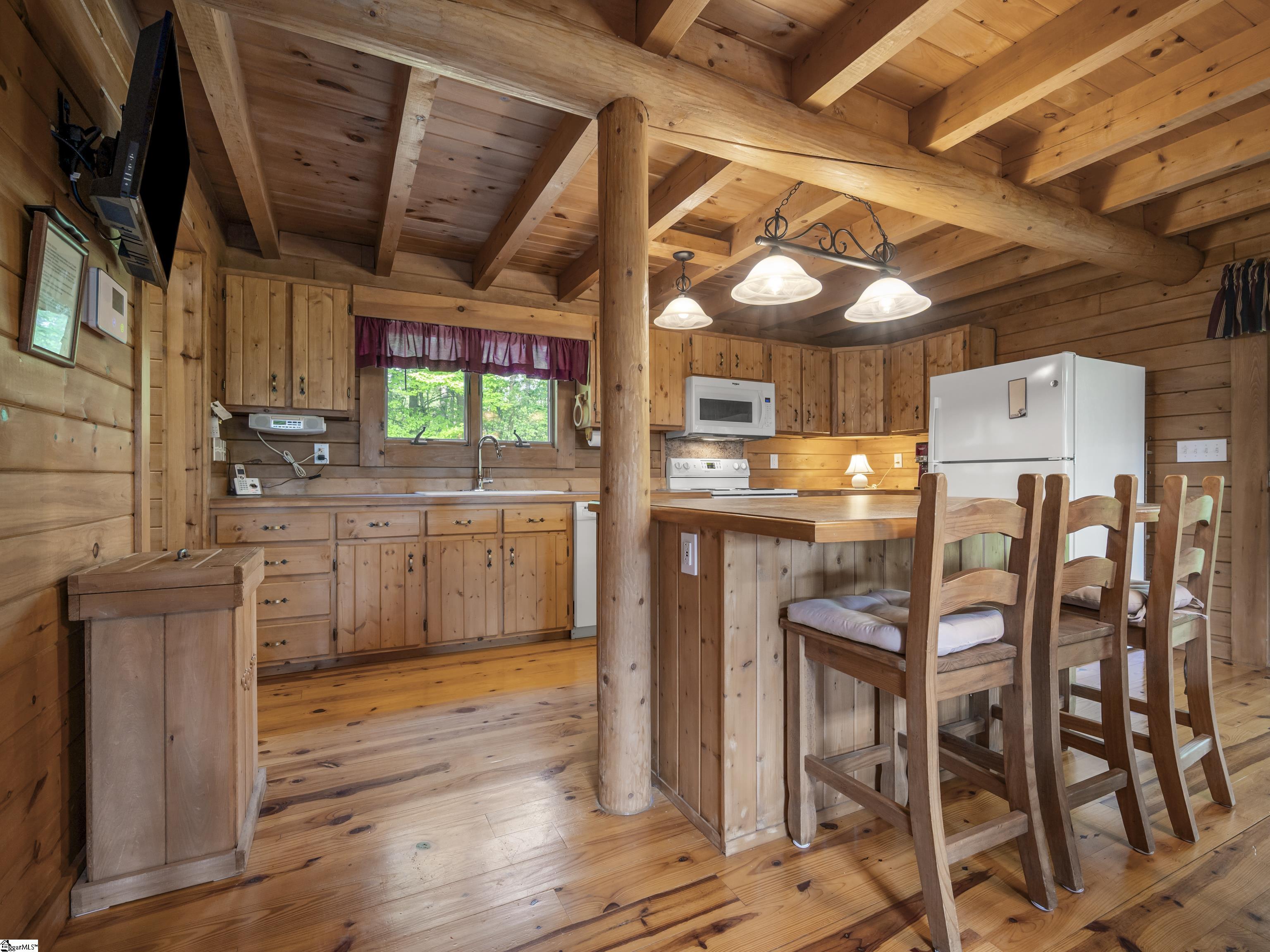 916 Fire Tower Road Property Photo 11