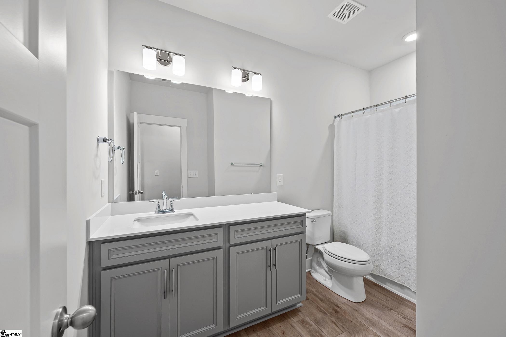 210 Maverick Trail Property Photo 29