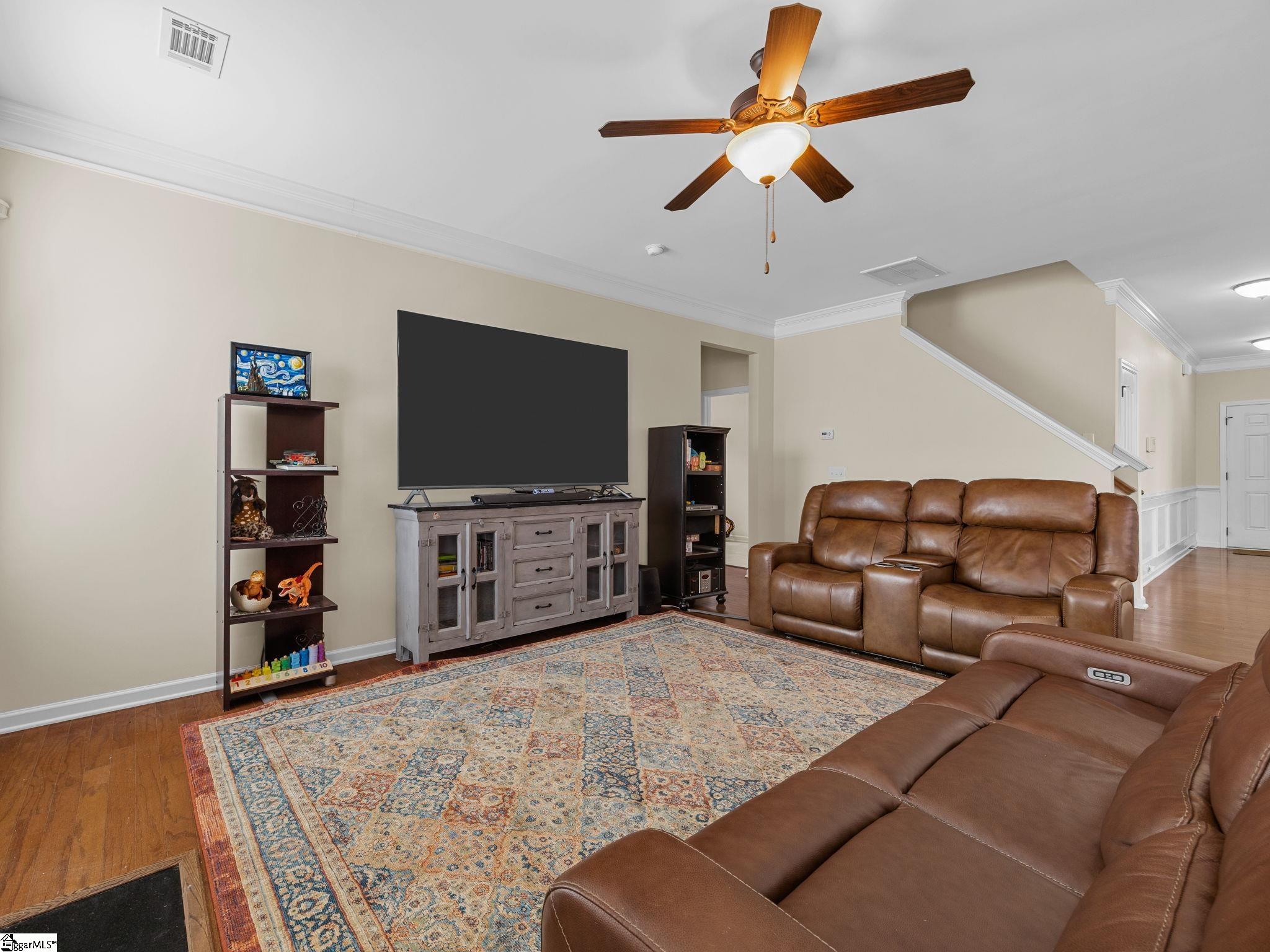 511 Riverdale Road Property Photo 4