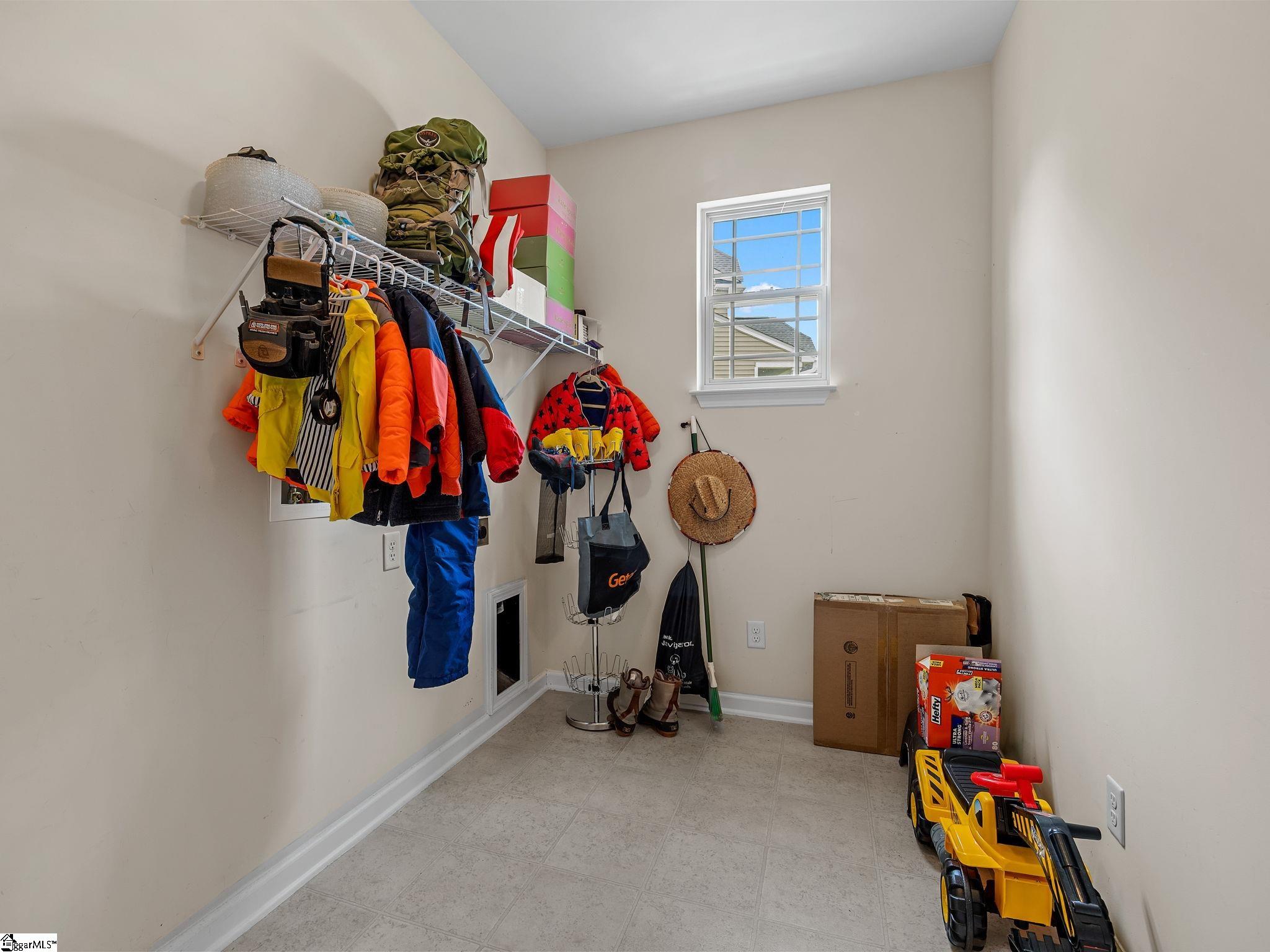 511 Riverdale Road Property Photo 14