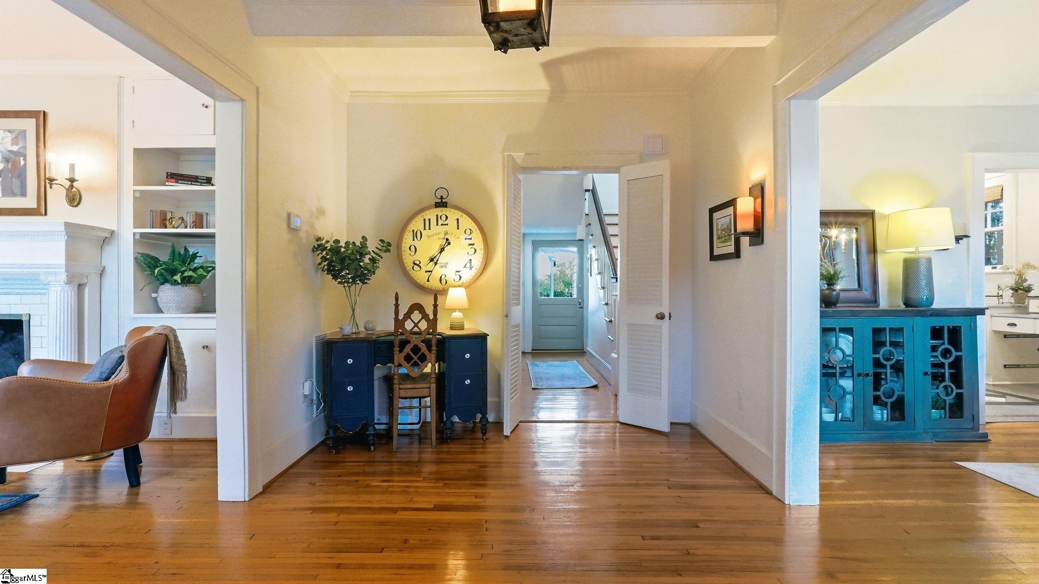 151 Buist Avenue Property Photo 4