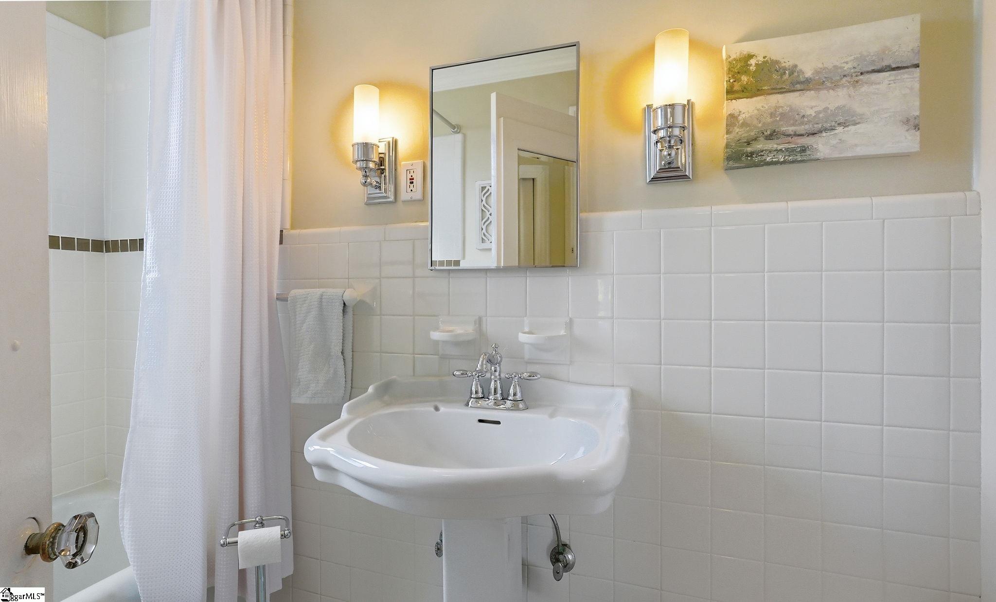 151 Buist Avenue Property Photo 20
