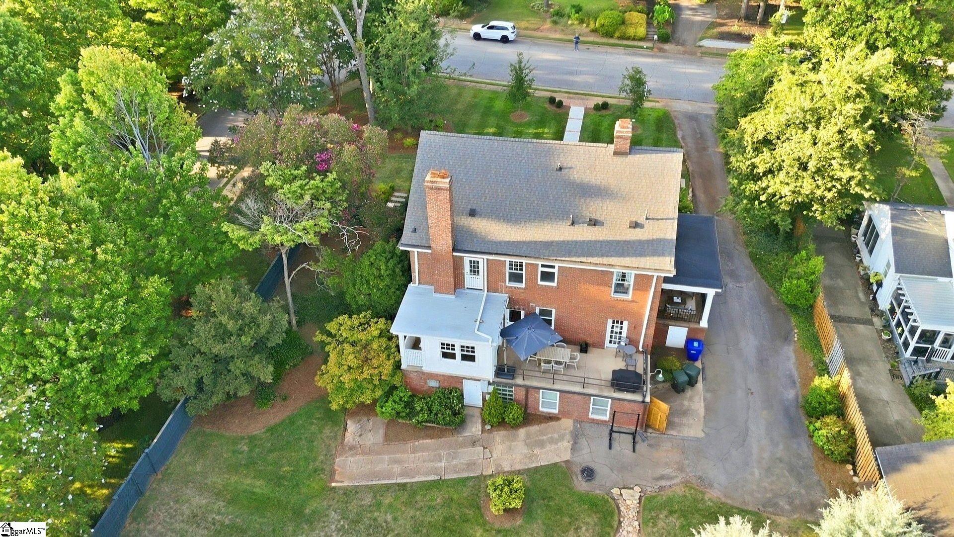 151 Buist Avenue Property Photo 41