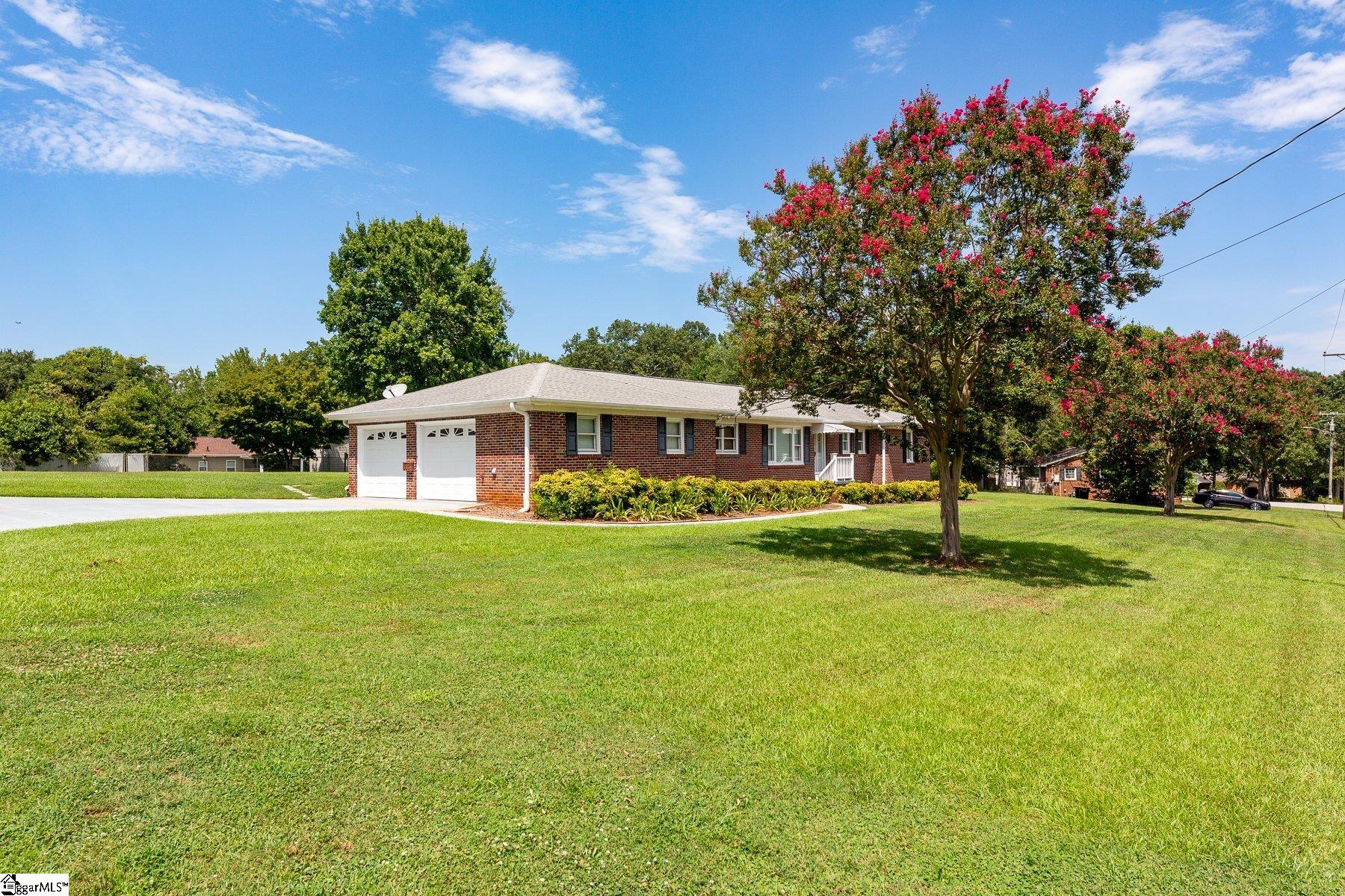 107 Morgan Circle Property Photo 3