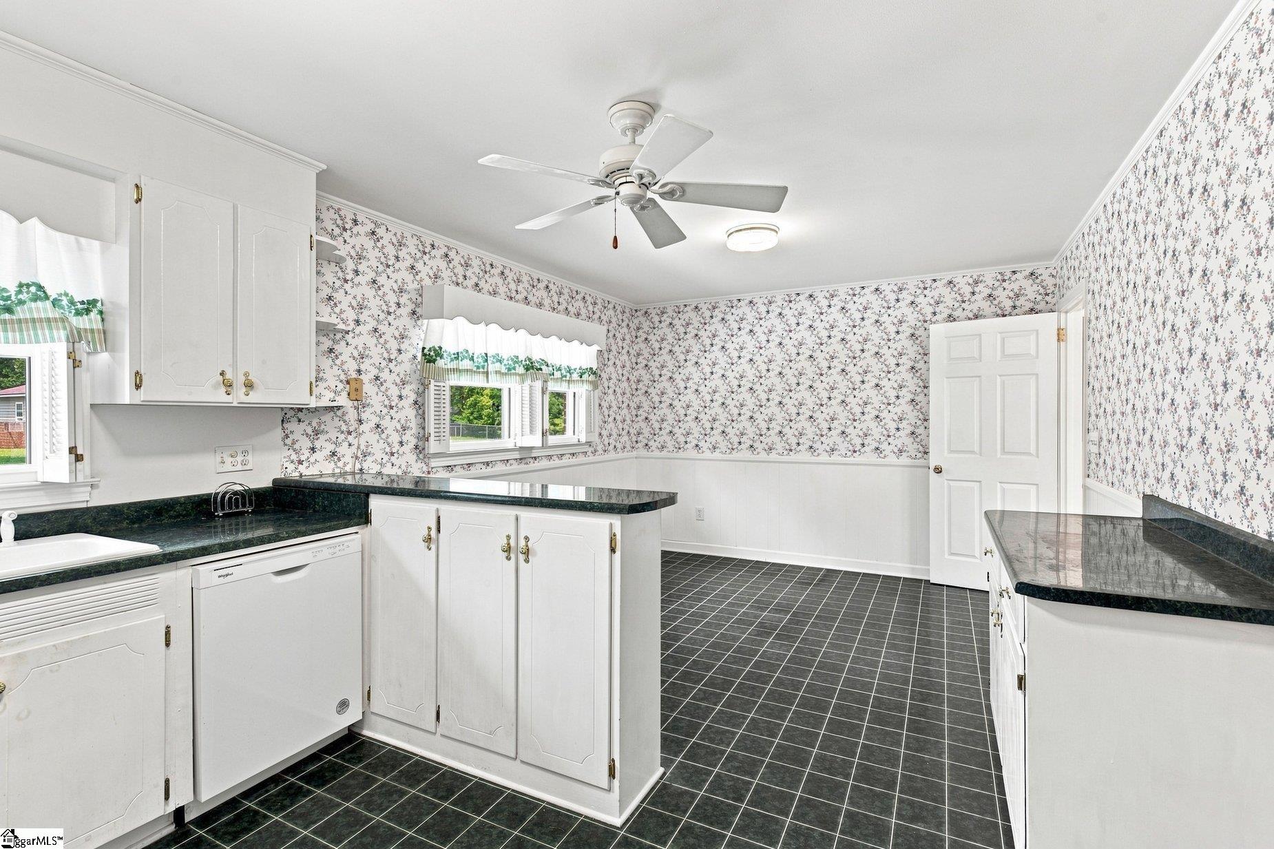 107 Morgan Circle Property Photo 13