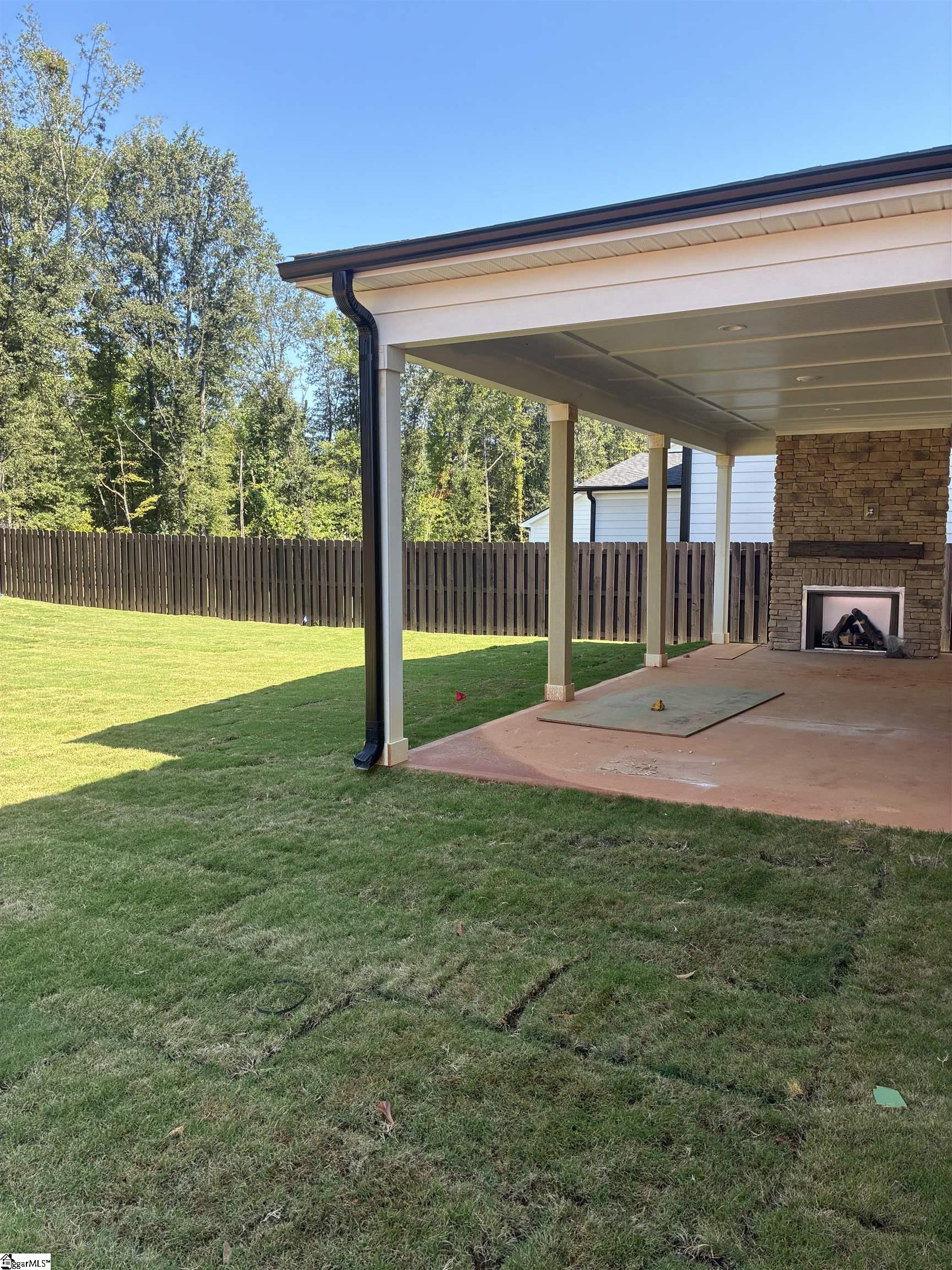 201 Redland Way Property Photo 2