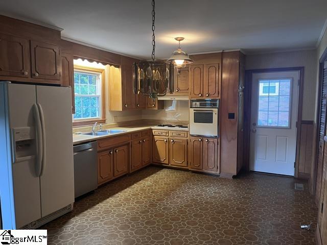 110 Avon Drive Property Photo 6