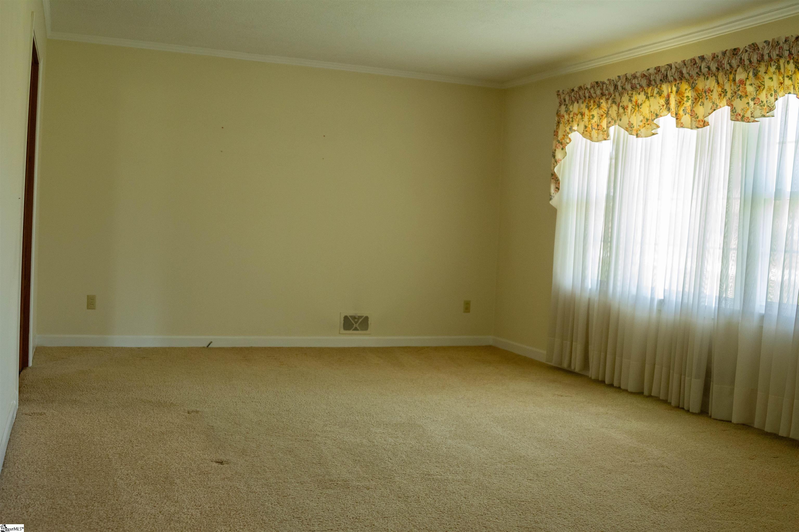 110 Avon Drive Property Photo 8