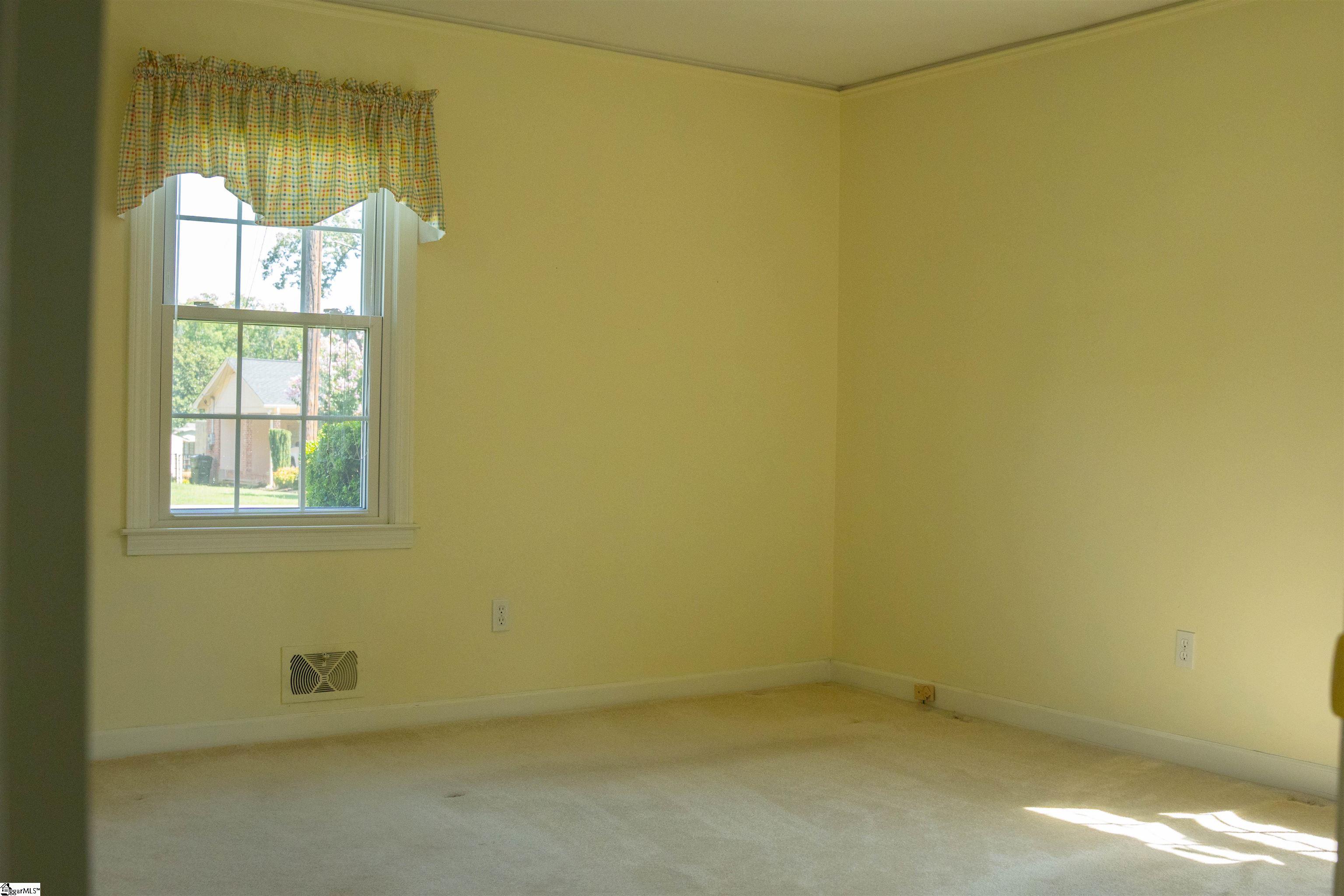 110 Avon Drive Property Photo 12