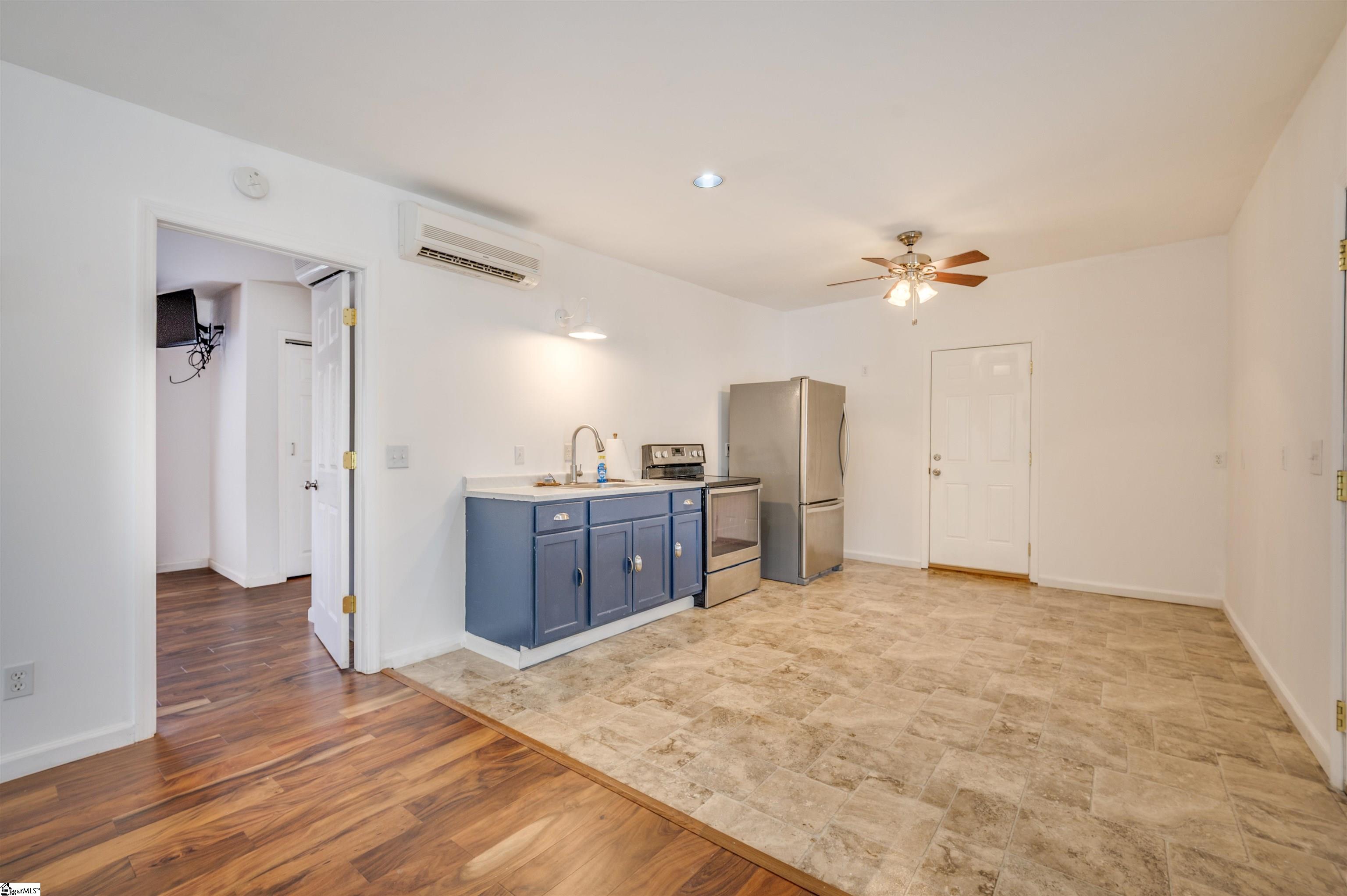 202 Shady Pines Way Property Photo 31