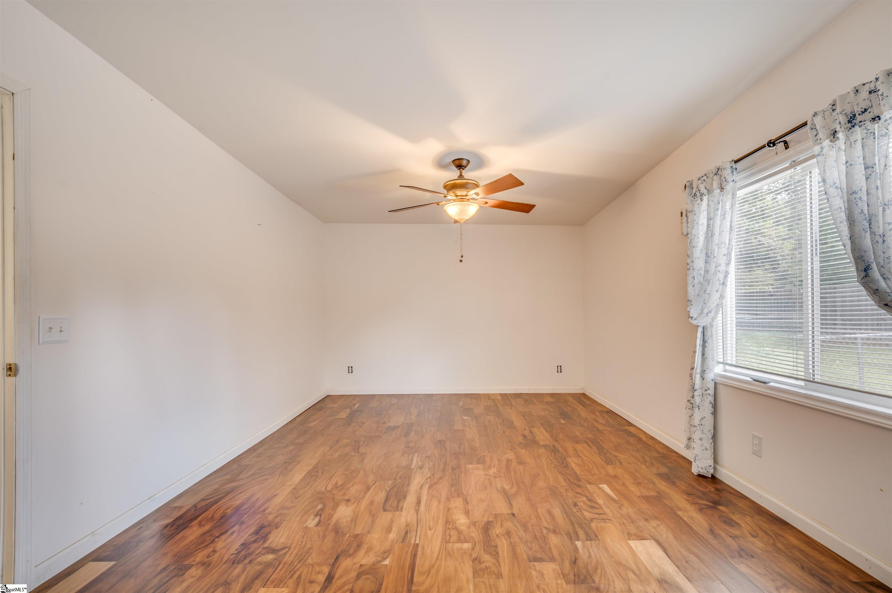 202 Shady Pines Way Property Photo 32