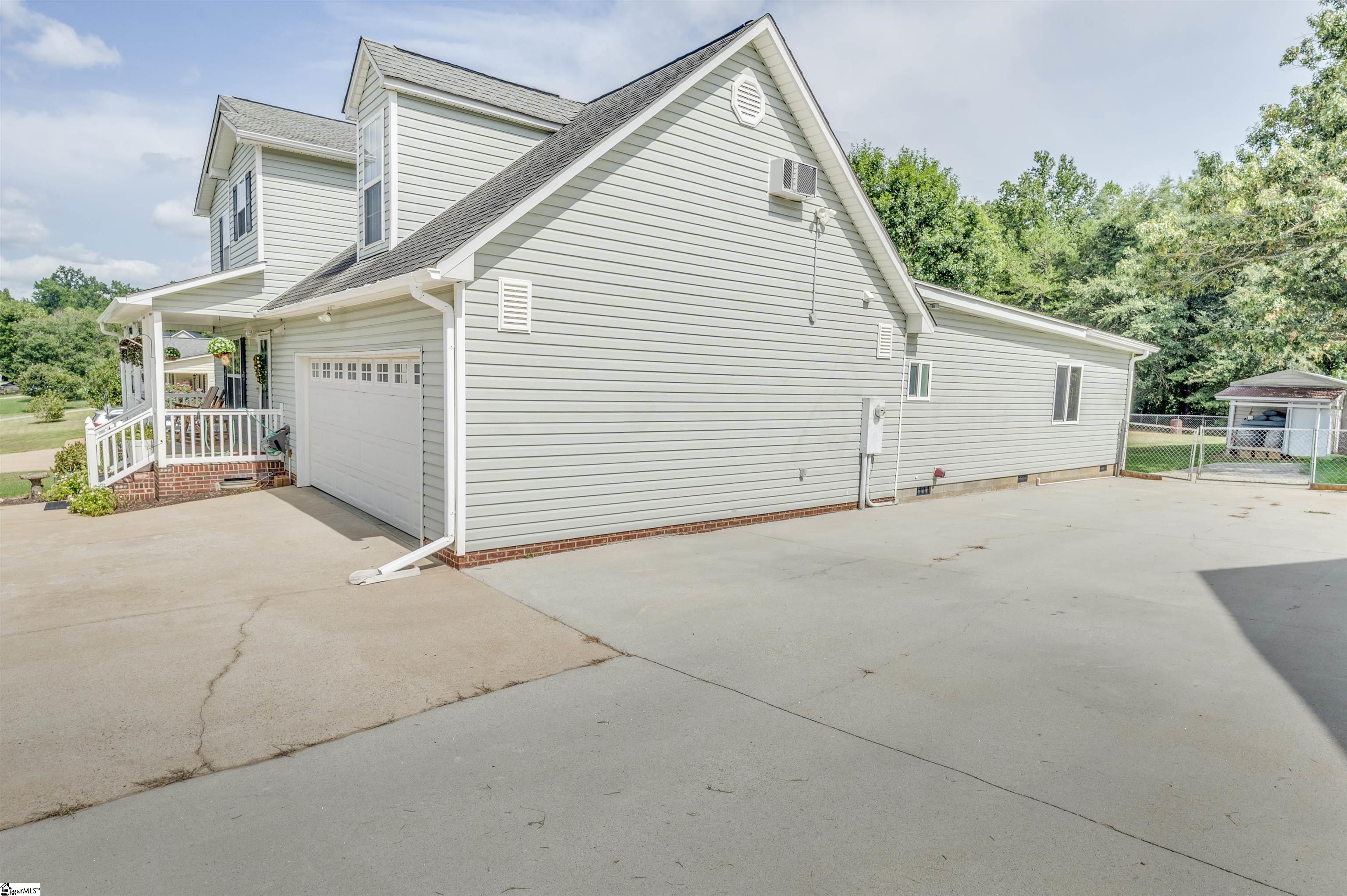 202 Shady Pines Way Property Photo 42