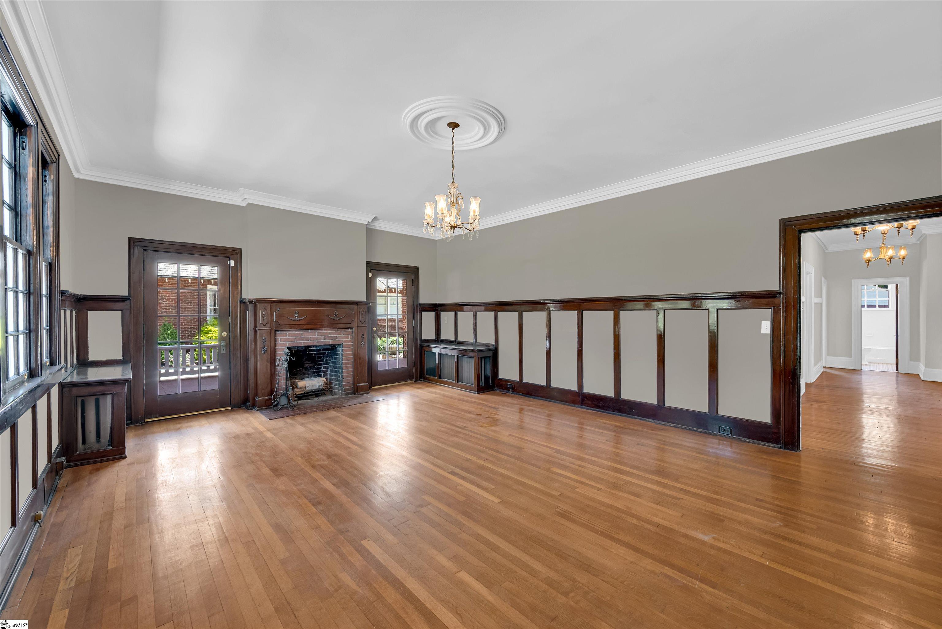 118 James Street Property Photo 4