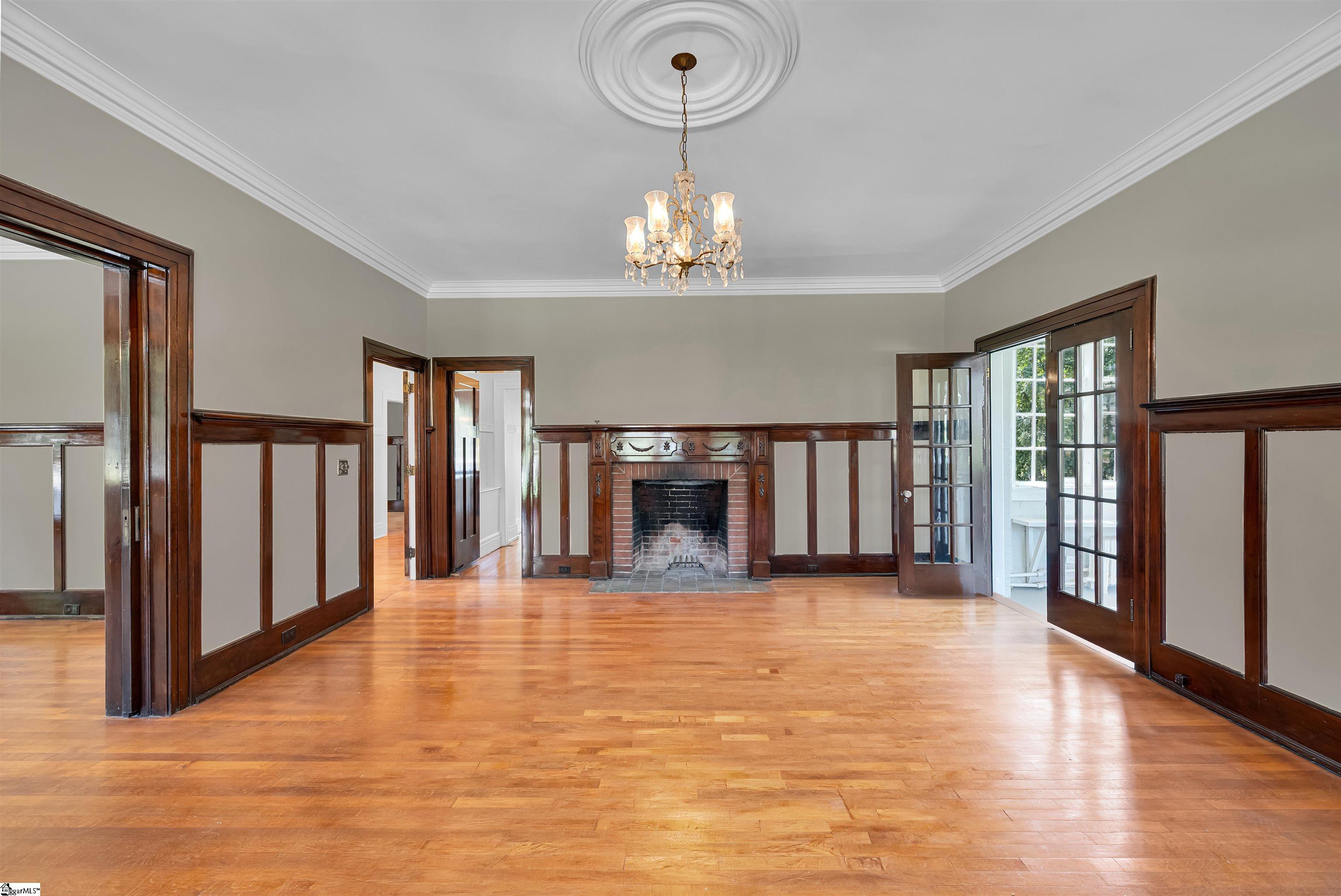 118 James Street Property Photo 7