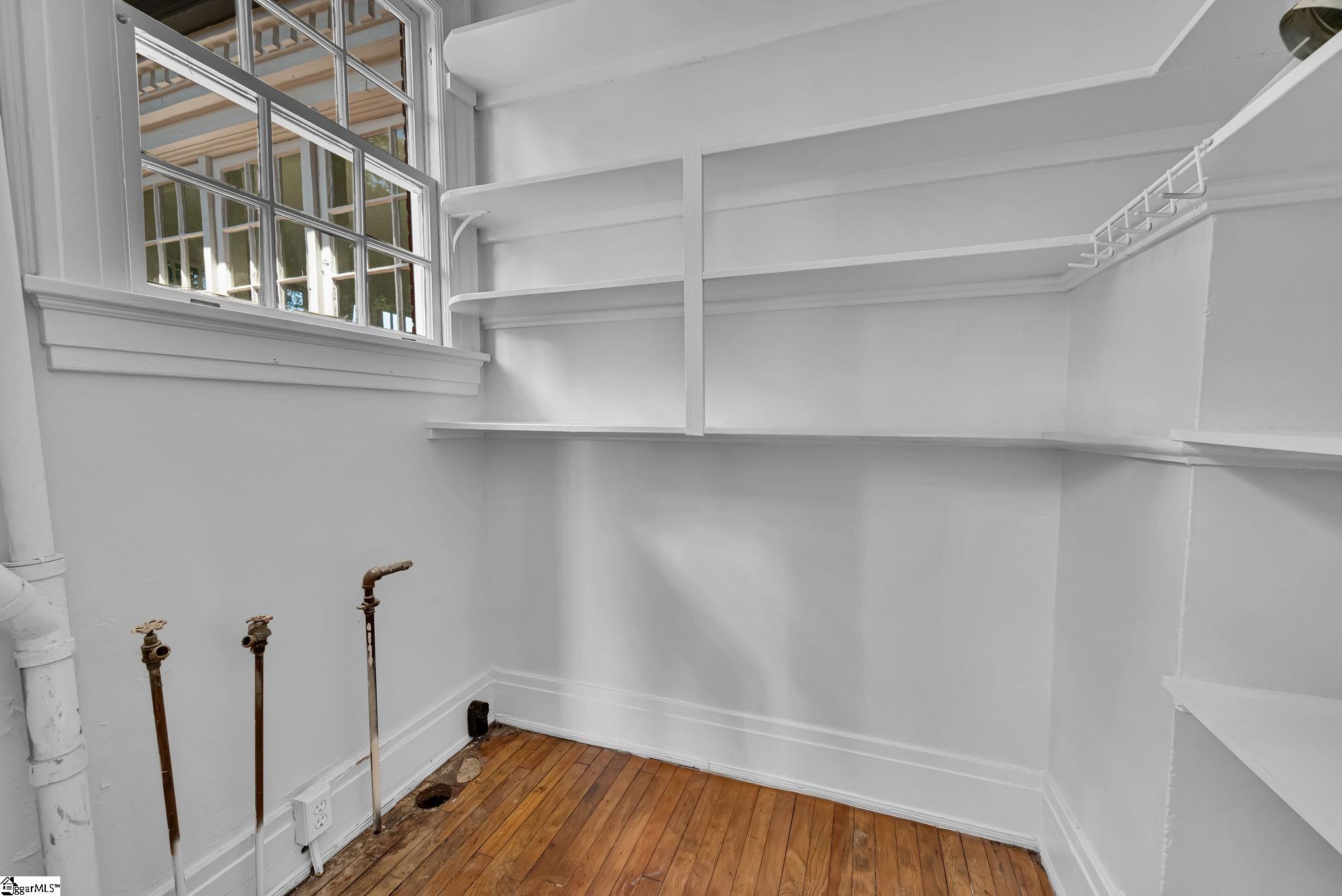118 James Street Property Photo 16
