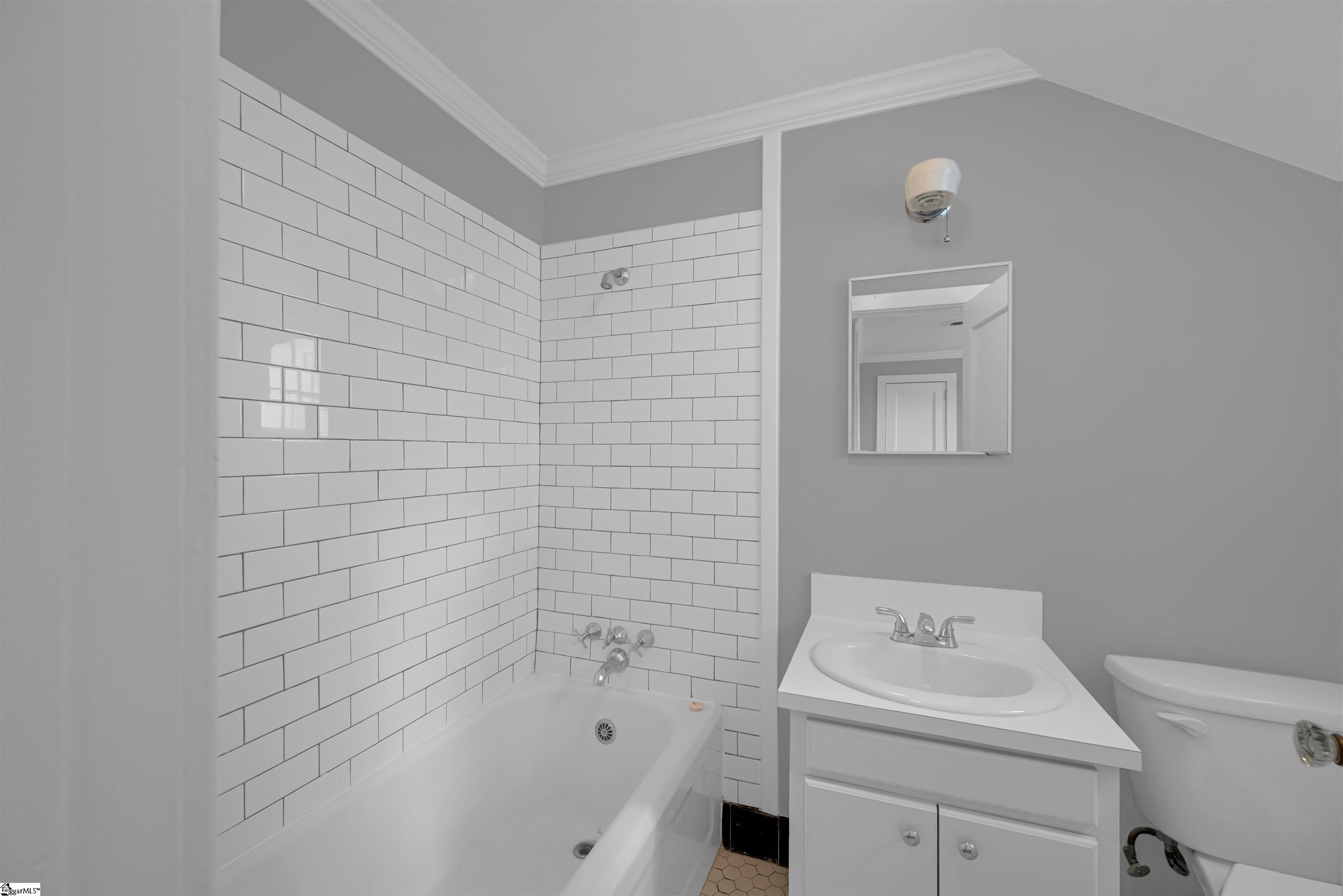 118 James Street Property Photo 38