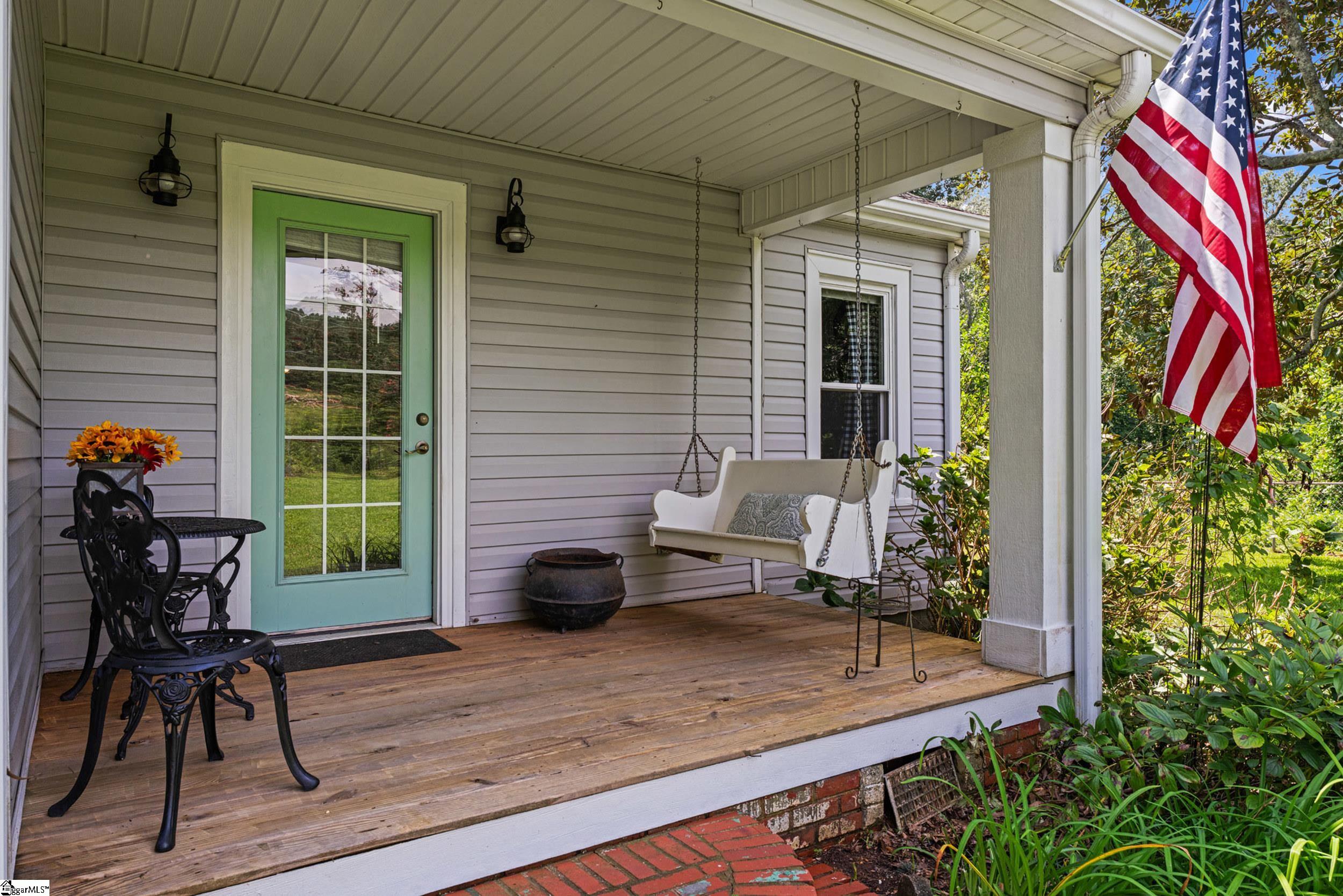 726 Foster Road Property Photo 3