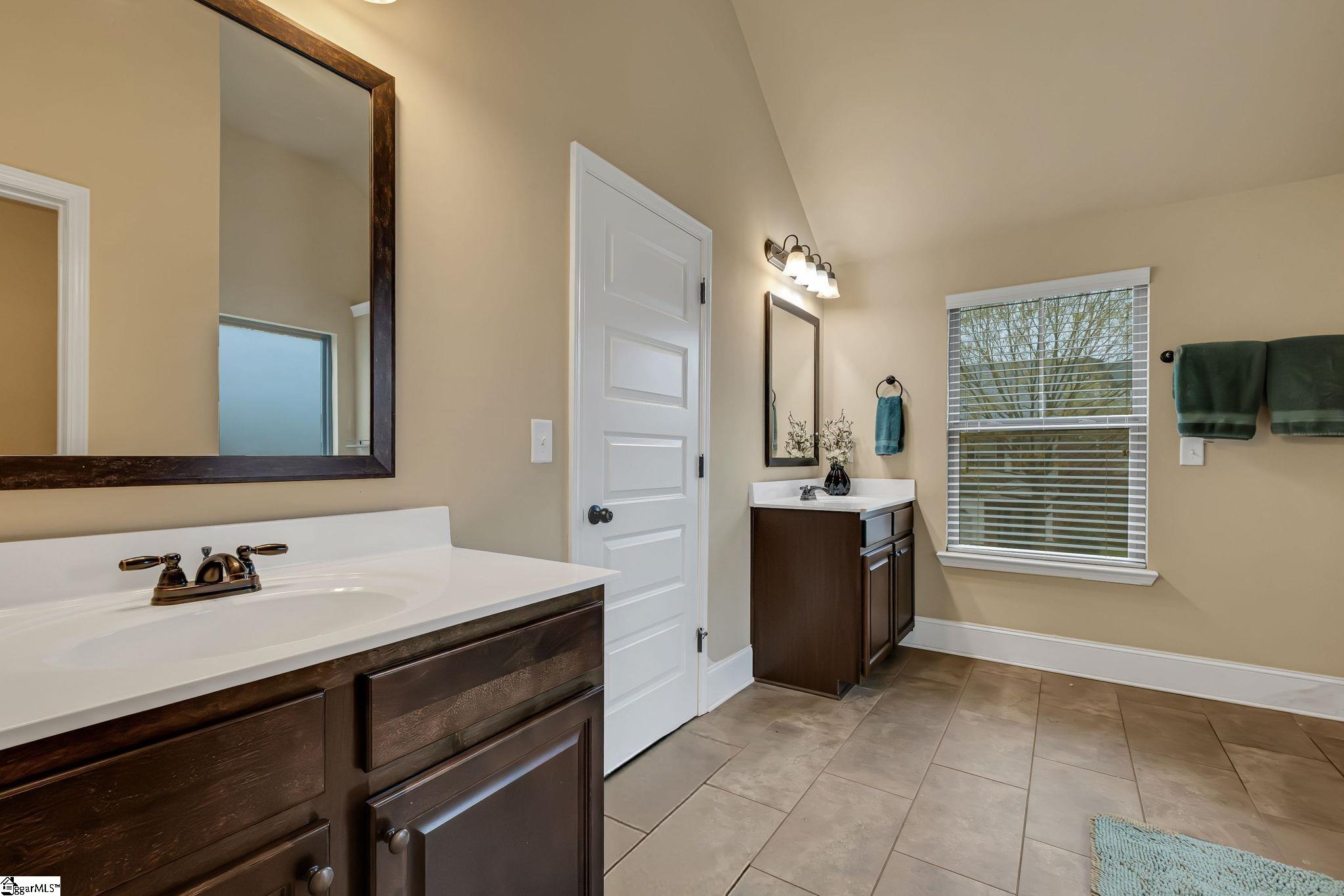 14 River Valley Lane Property Photo 19