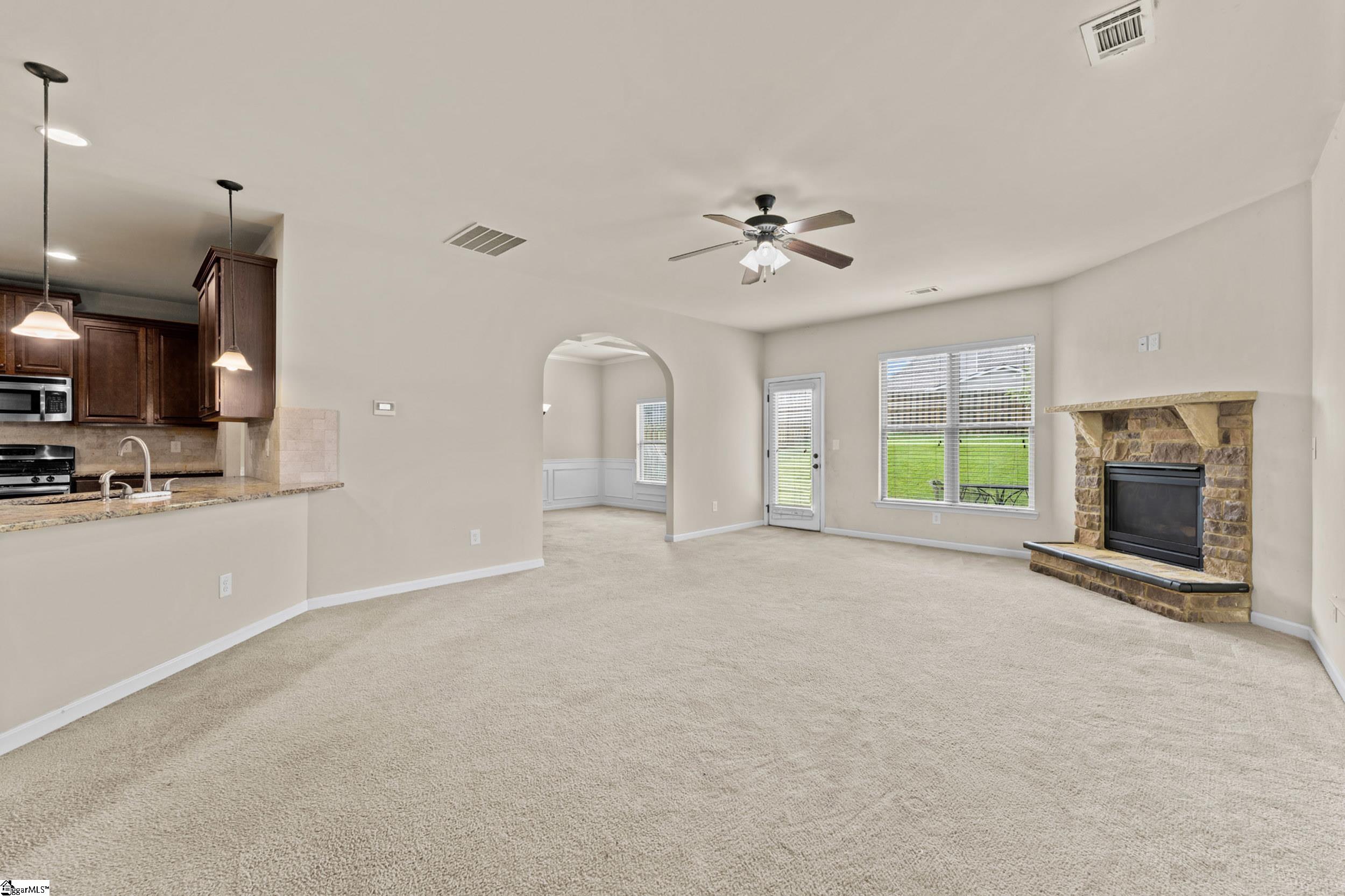 4 Dandie Drive Property Photo 6