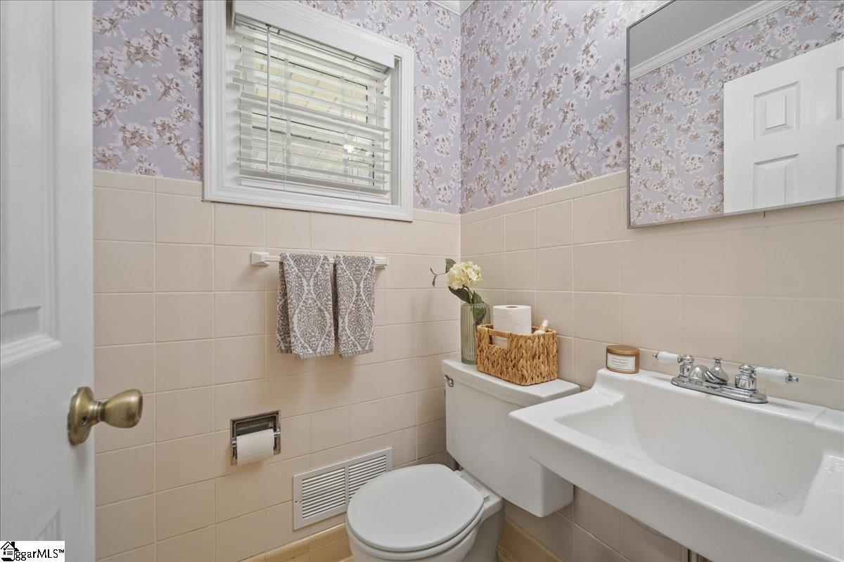 323 Saint Paul Road Property Photo 19