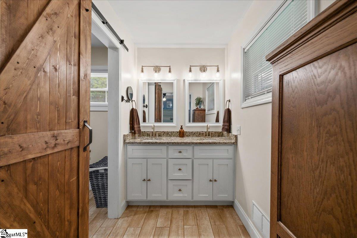 323 Saint Paul Road Property Photo 26