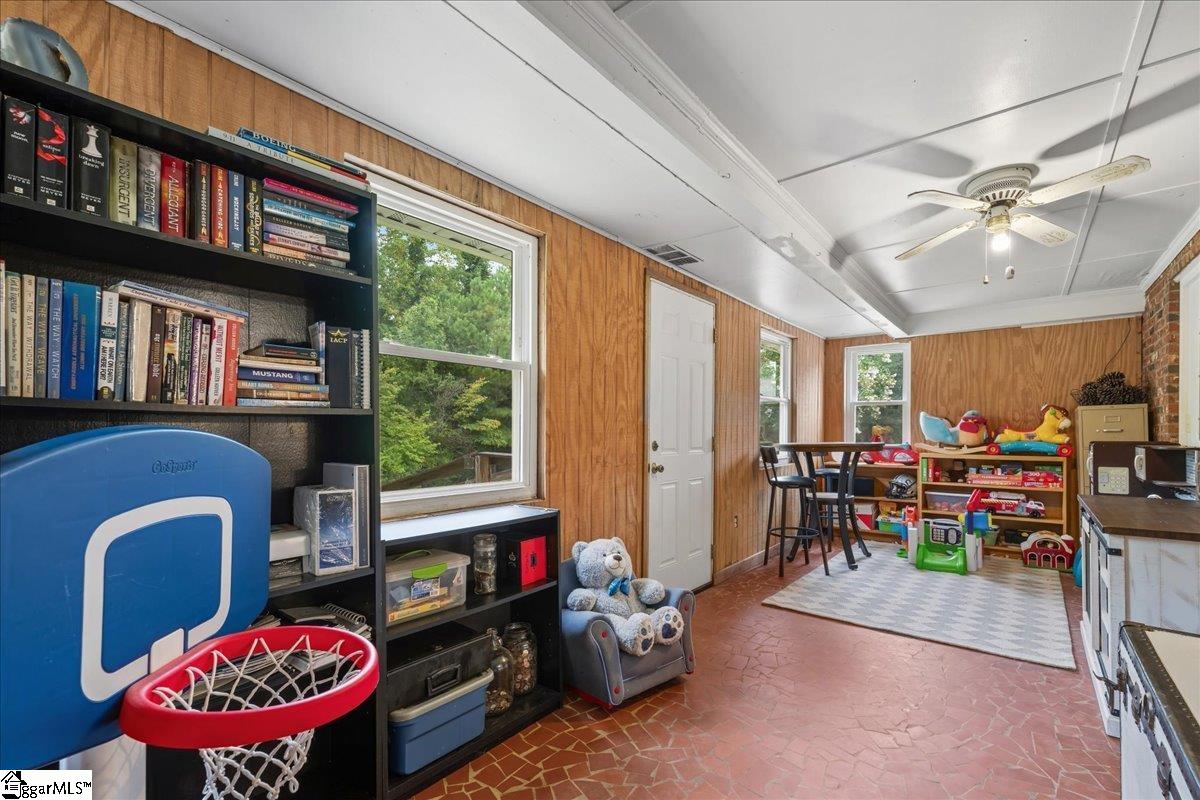 323 Saint Paul Road Property Photo 33