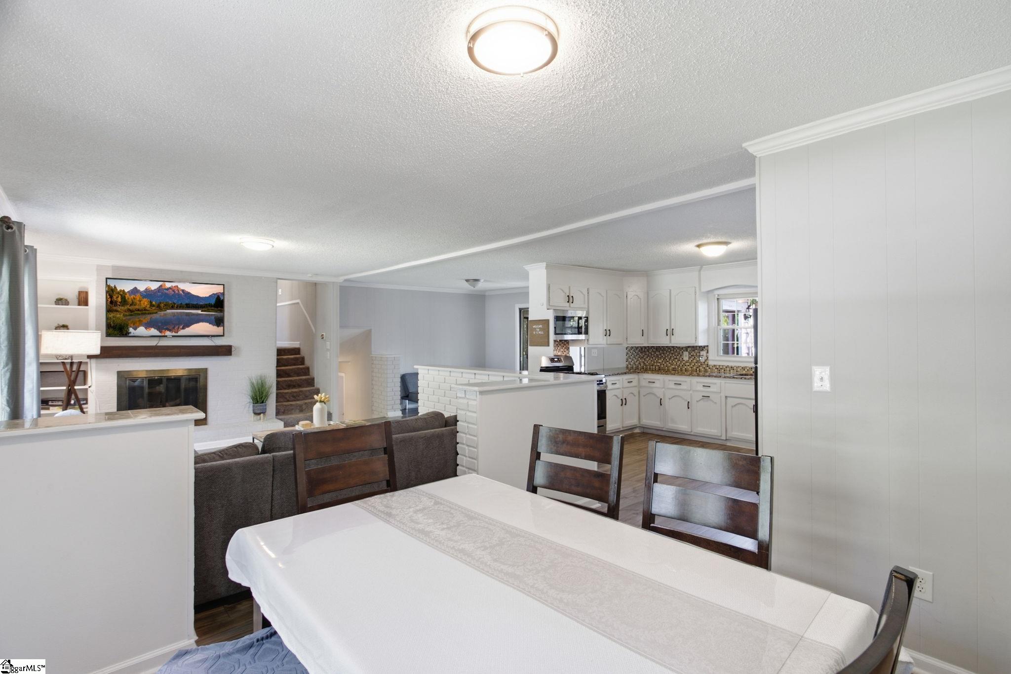 15 Holmsby Lane Property Photo 16