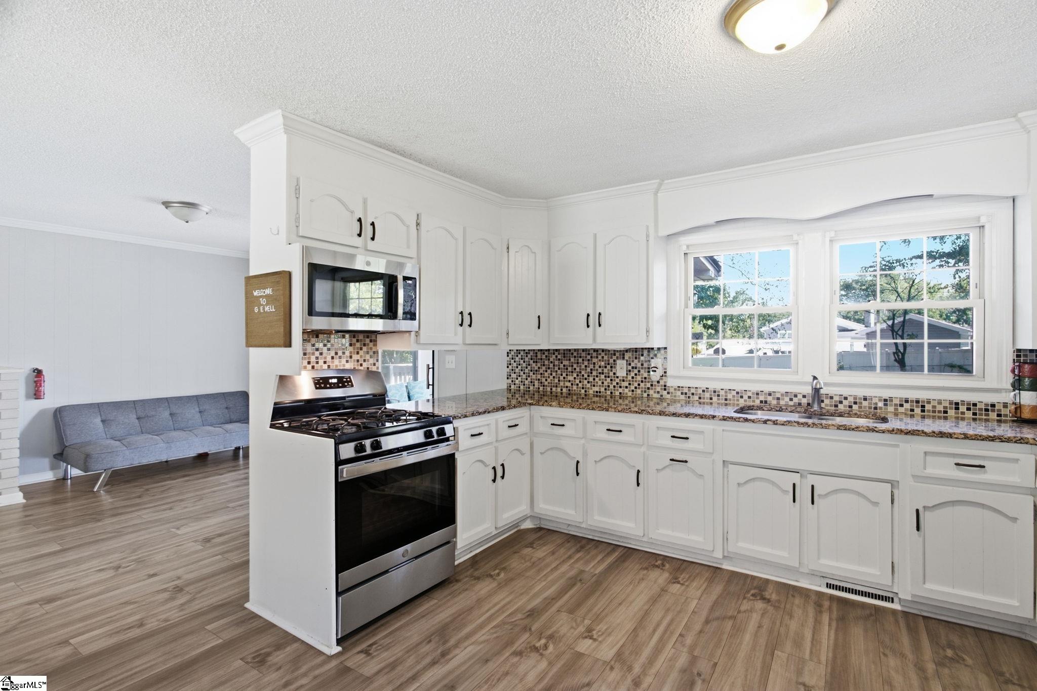15 Holmsby Lane Property Photo 17