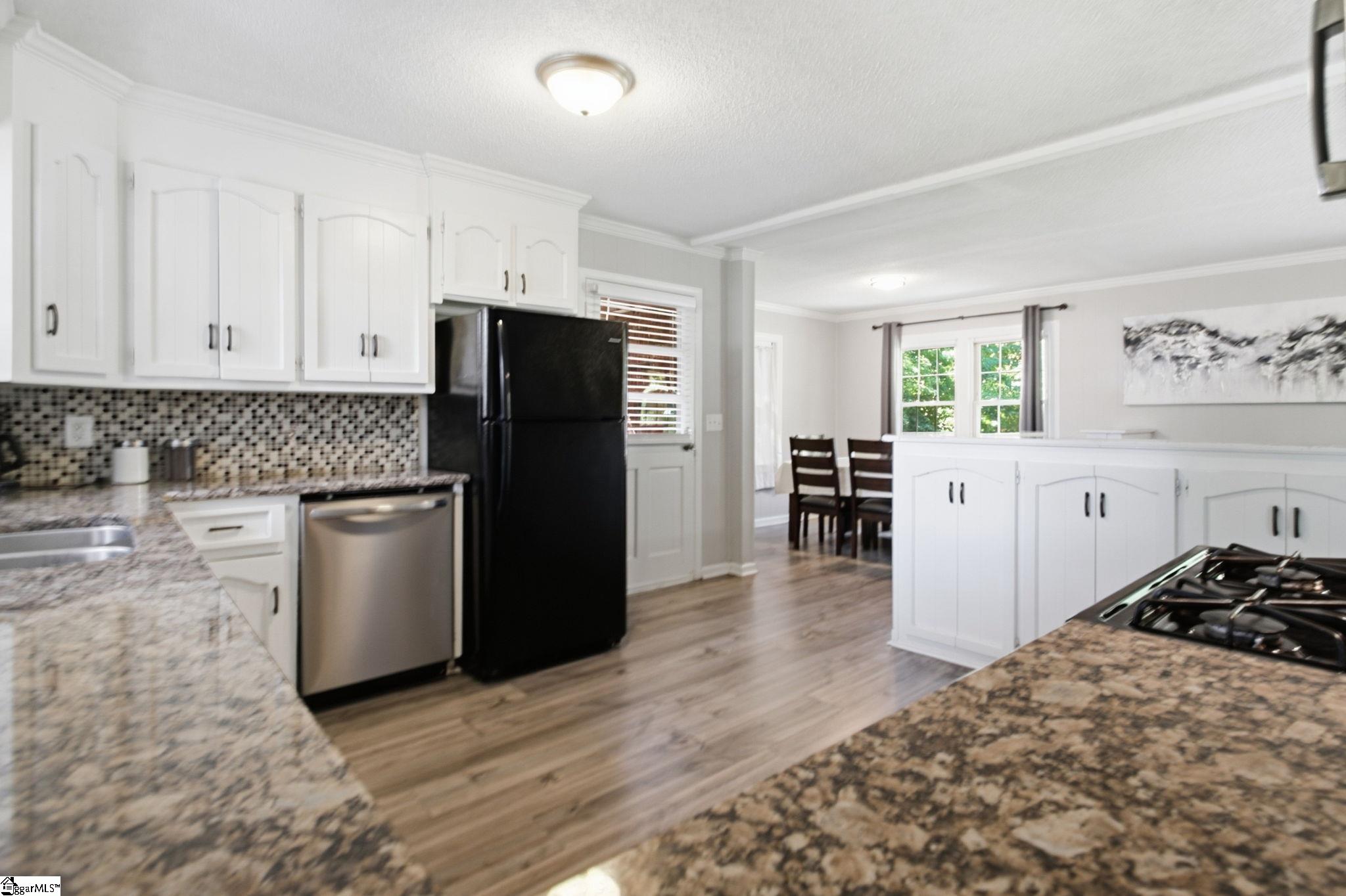 15 Holmsby Lane Property Photo 26