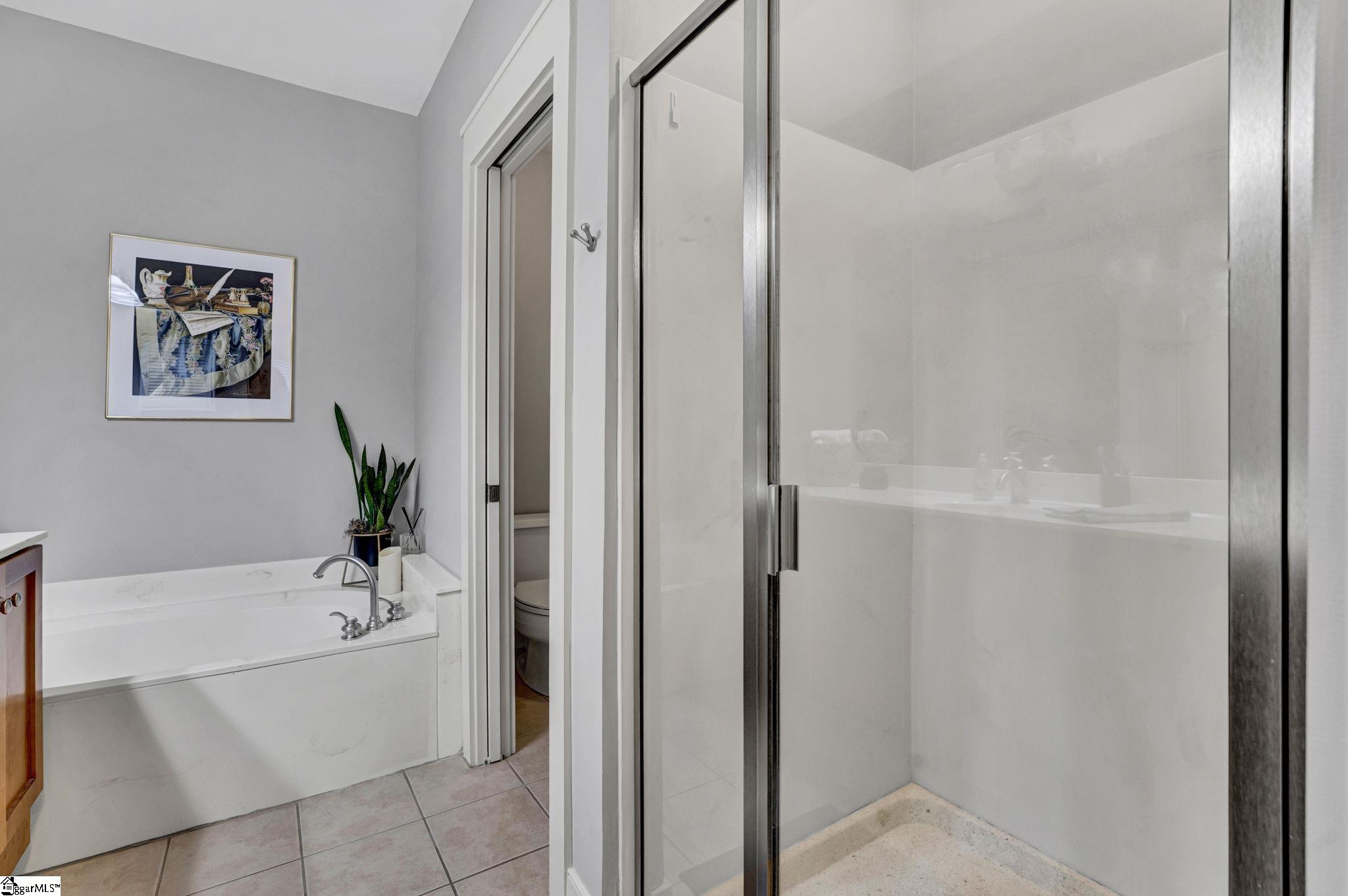 155 Riverplace Property Photo 16