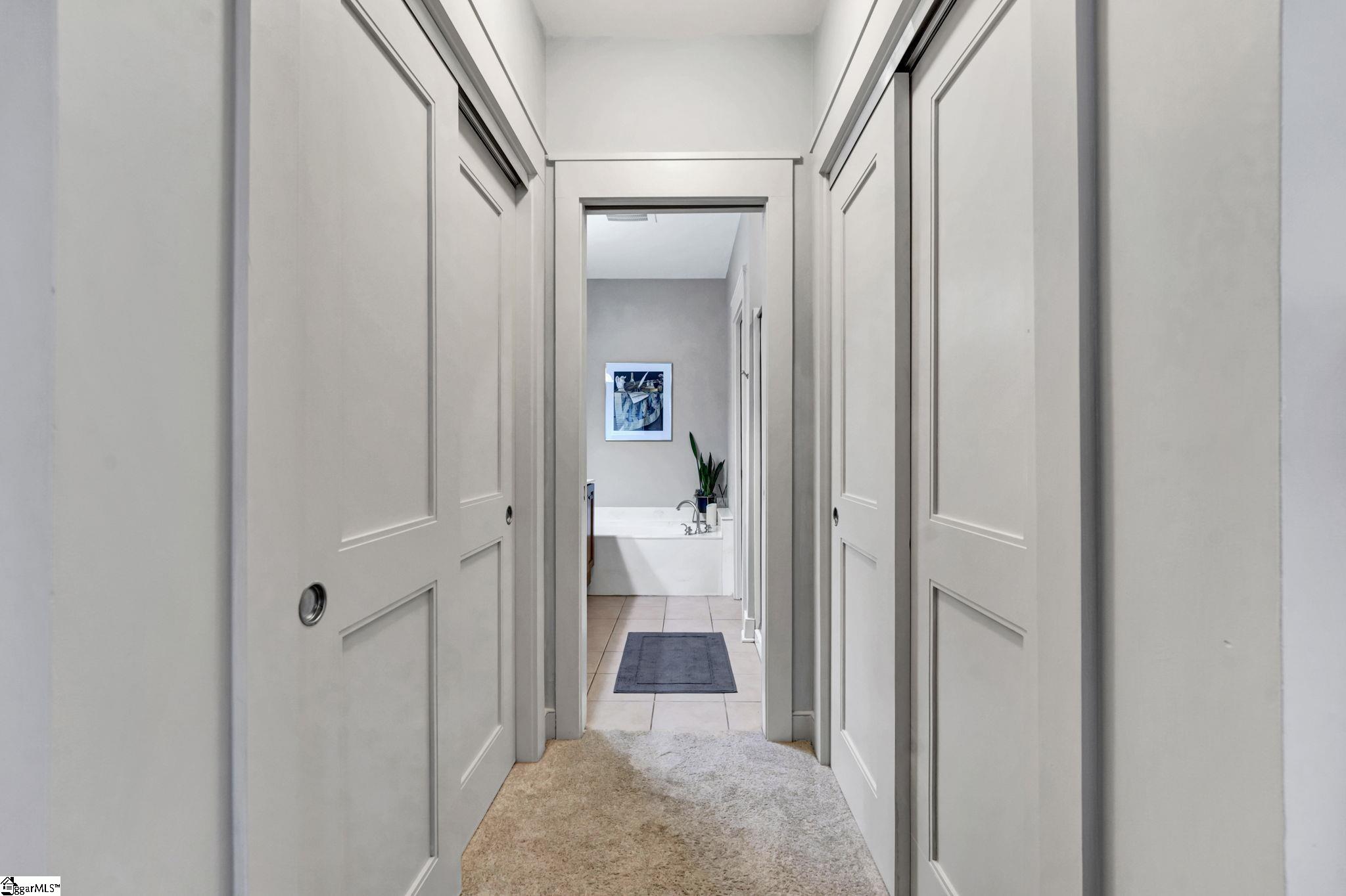 155 Riverplace Property Photo 24